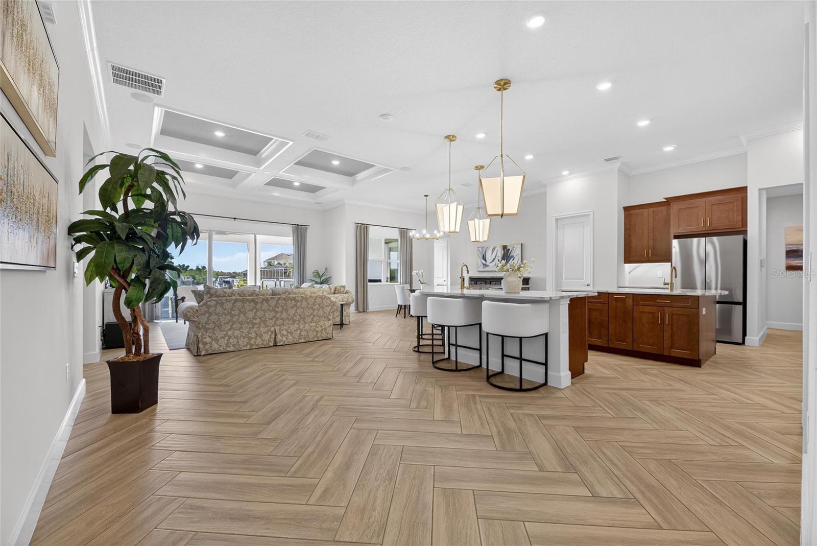 Image 18 of 100 For 914 Signet Drive