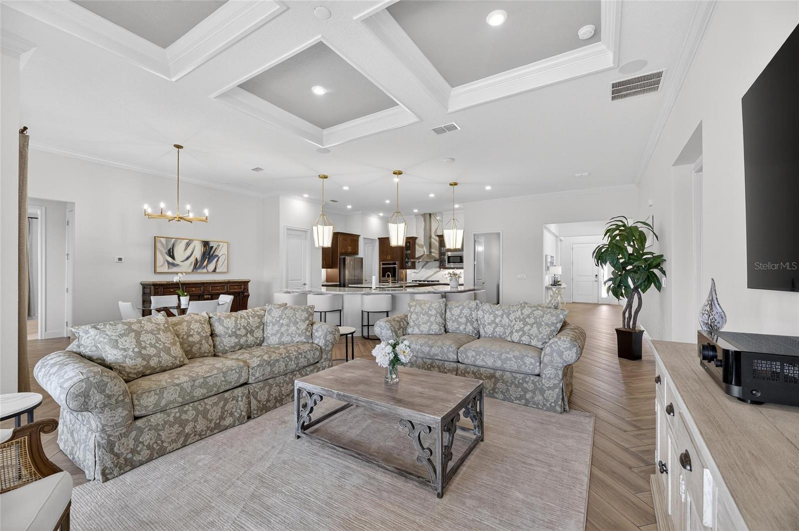 Image 19 of 100 For 914 Signet Drive