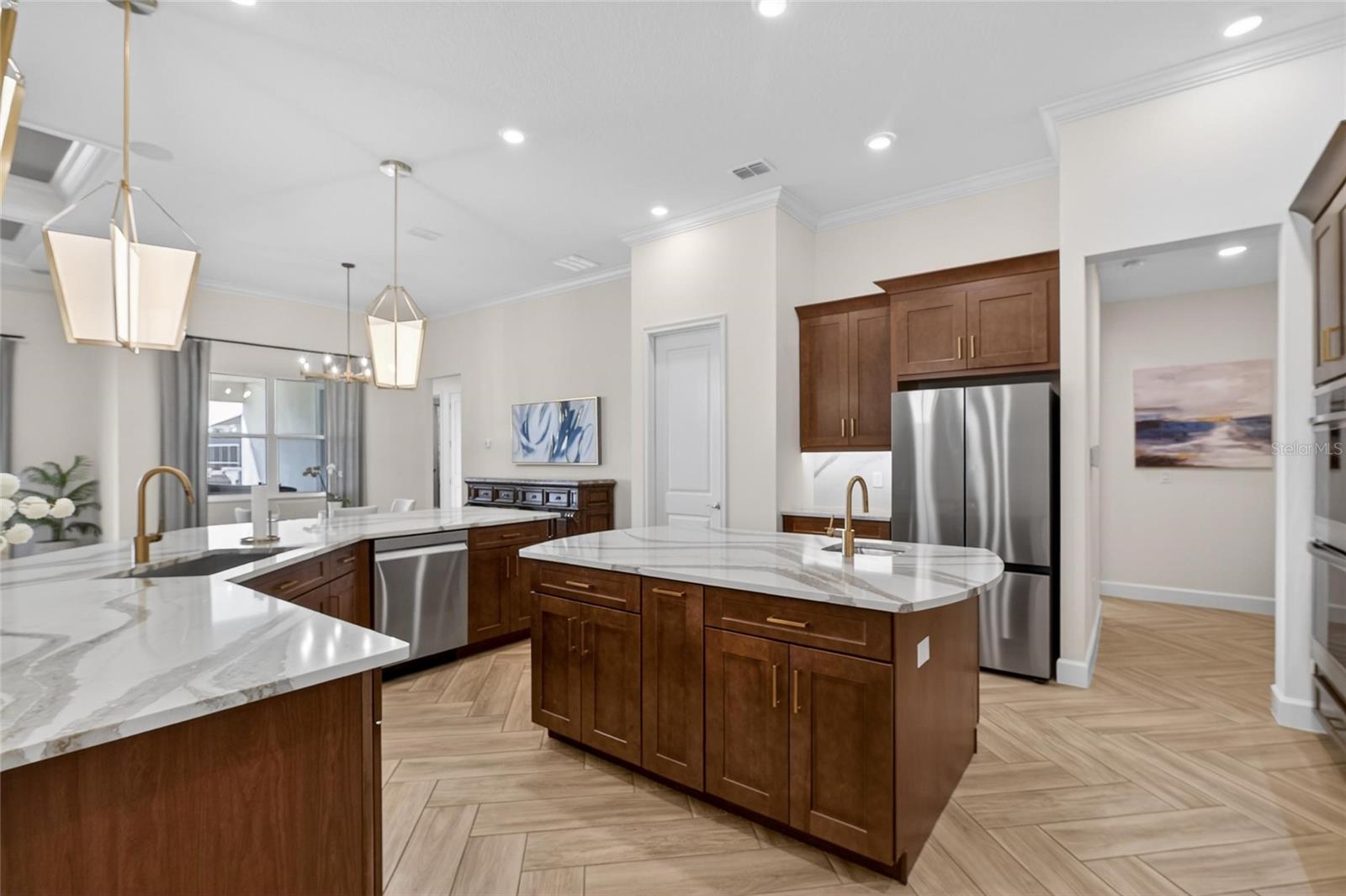 Image 26 of 100 For 914 Signet Drive