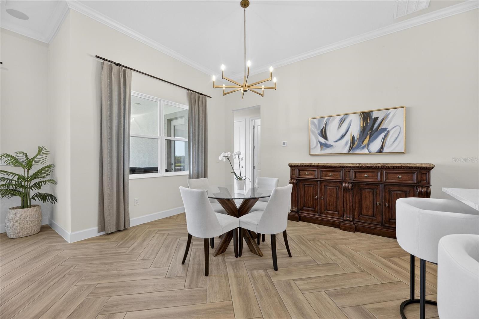 Image 27 of 100 For 914 Signet Drive