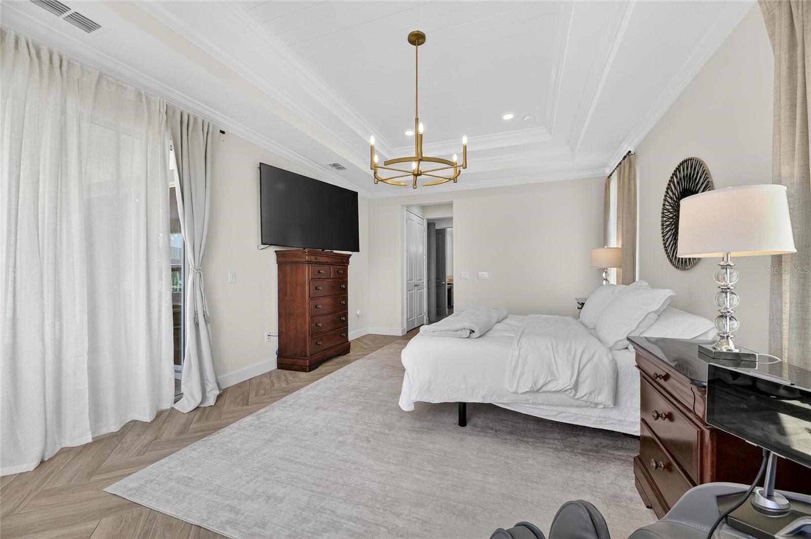 Image 31 of 100 For 914 Signet Drive