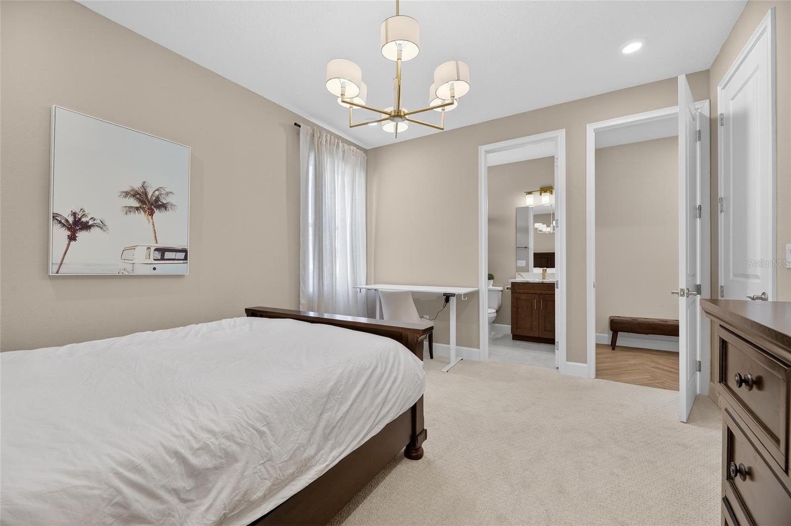 Image 43 of 100 For 914 Signet Drive