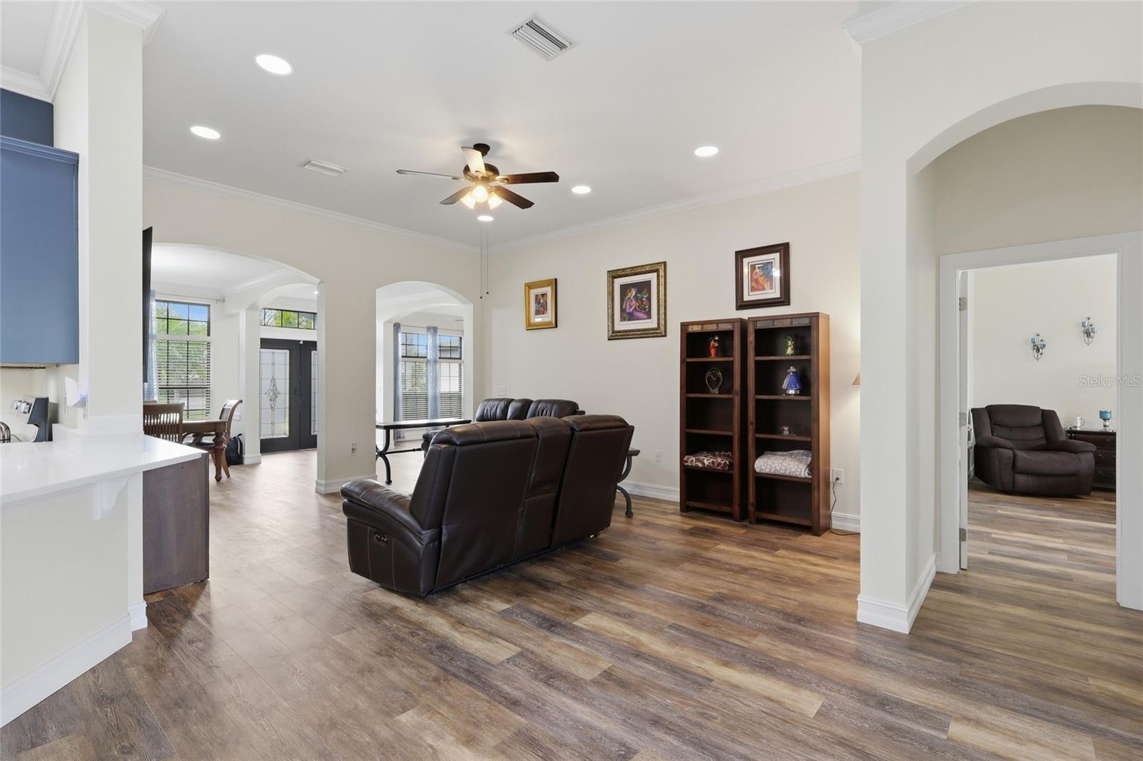 Image 10 of 45 For 326 Star Shell Drive