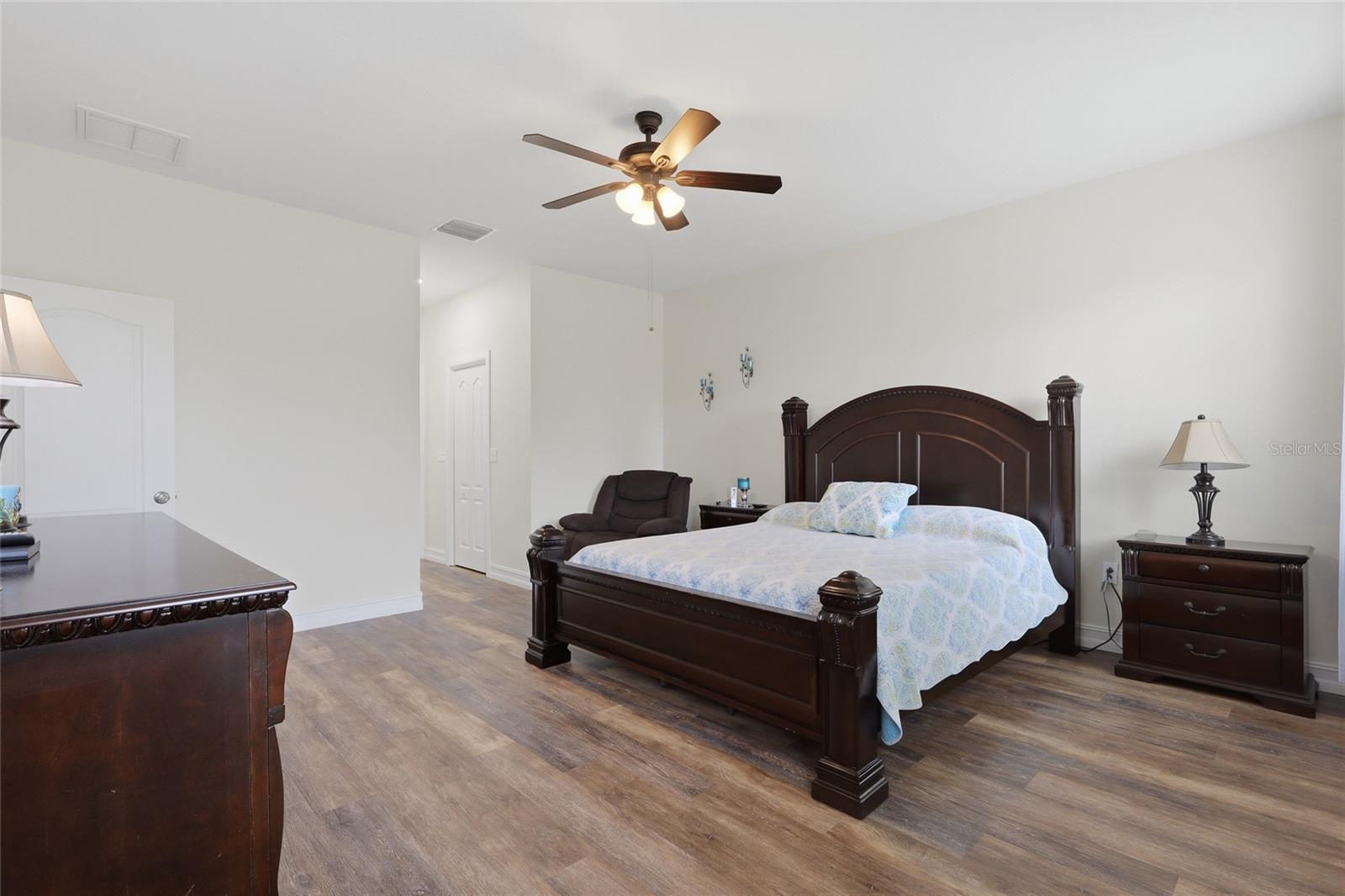 Image 17 of 45 For 326 Star Shell Drive