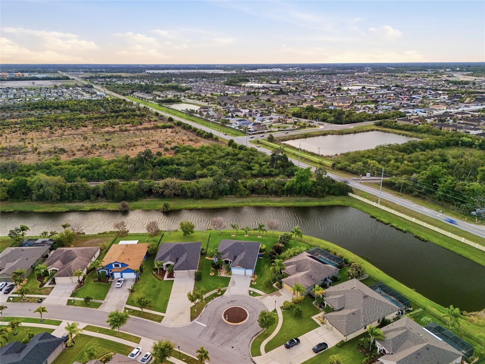 Image 40 of 45 For 326 Star Shell Drive