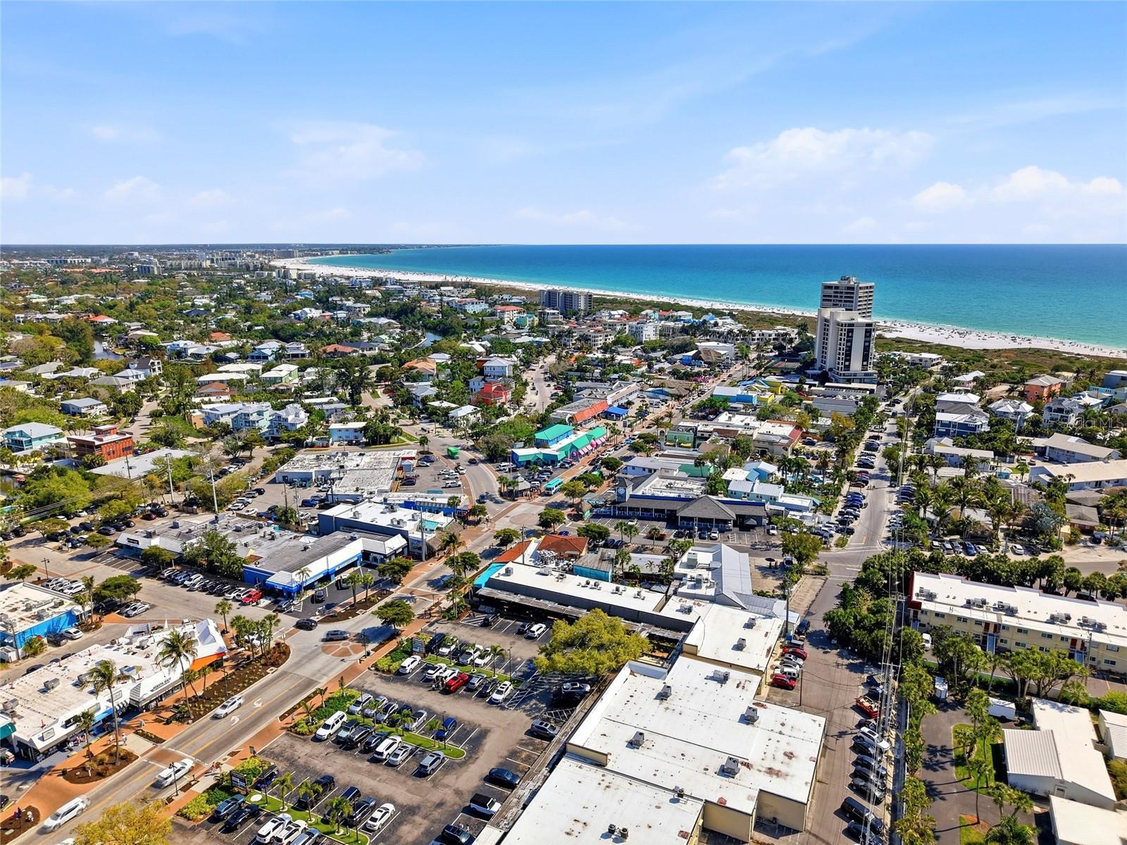 Image 20 of 35 For 114 Island Circle