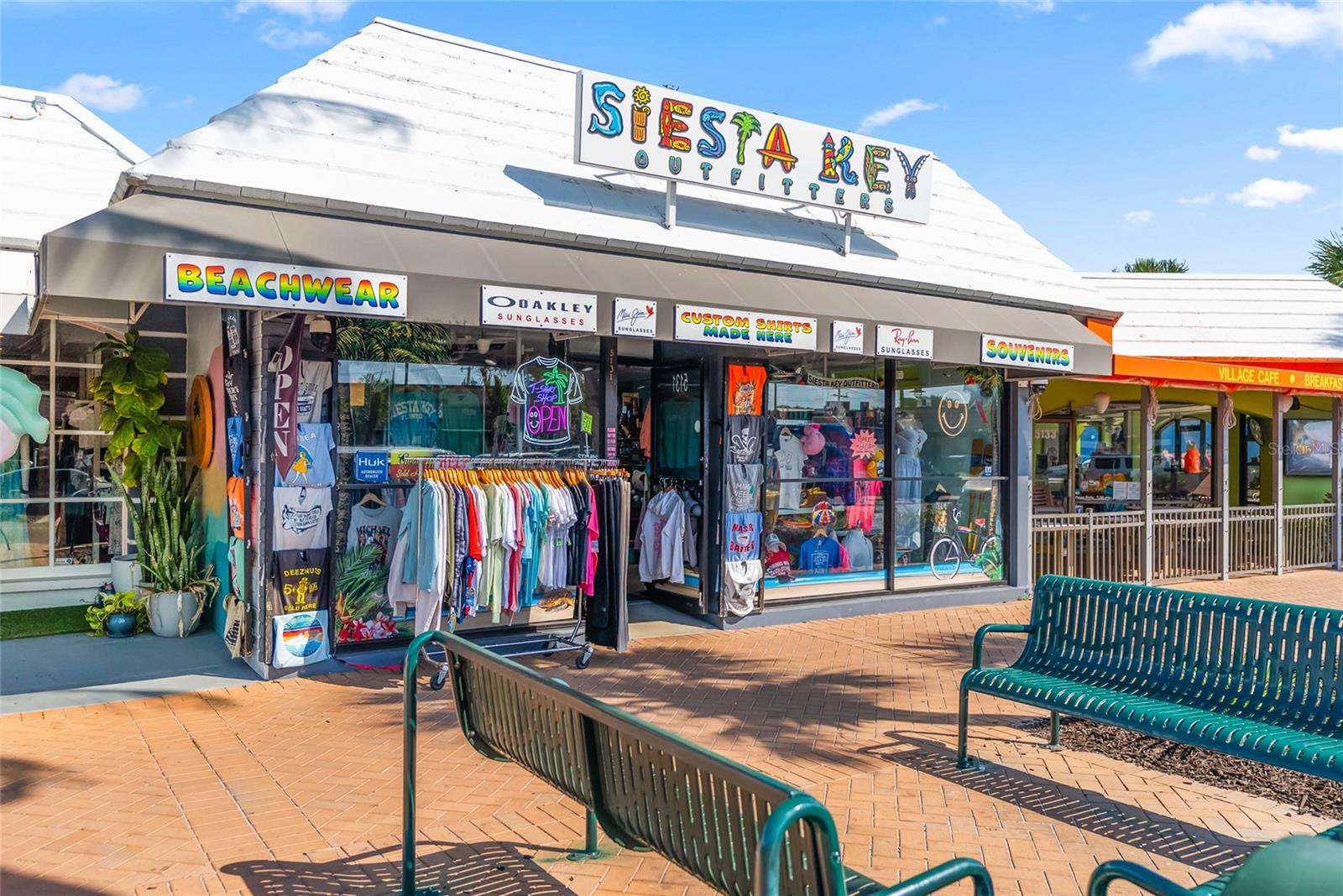 Image 21 of 35 For 114 Island Circle