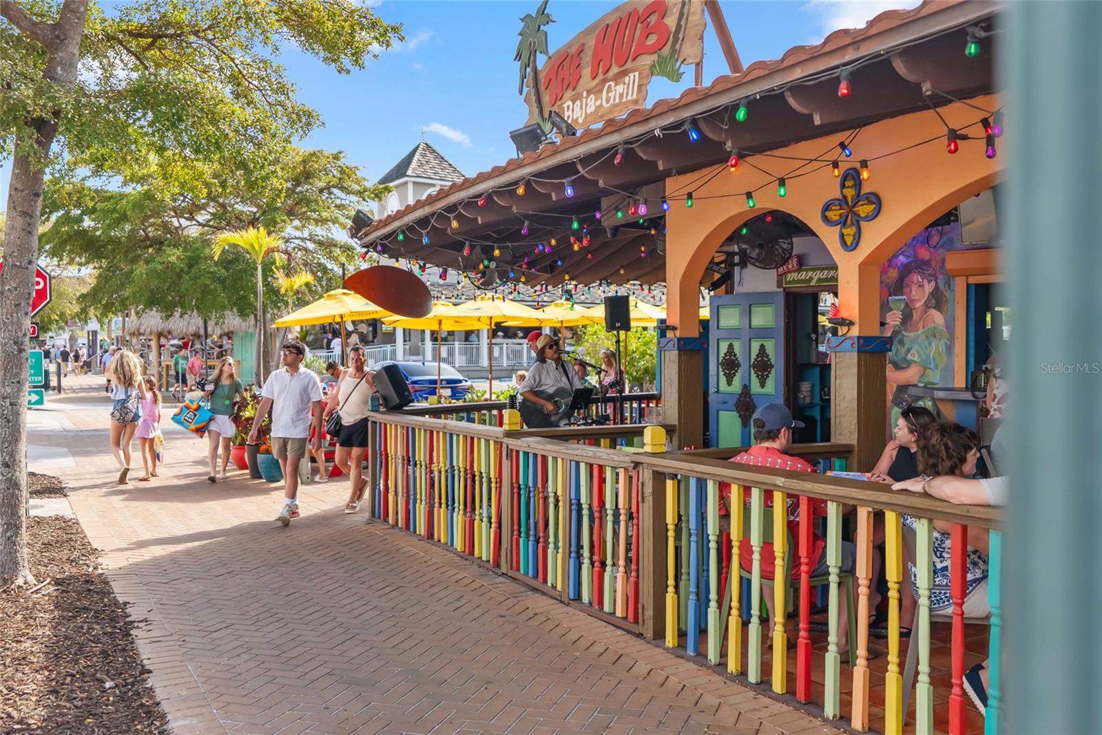 Image 23 of 35 For 114 Island Circle