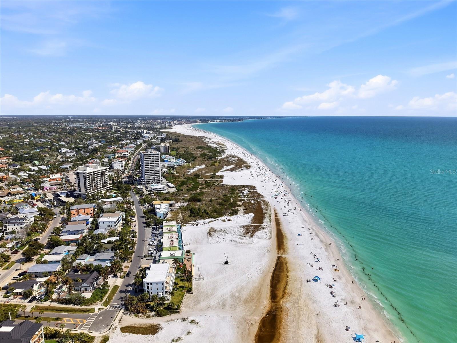 Image 8 of 35 For 114 Island Circle