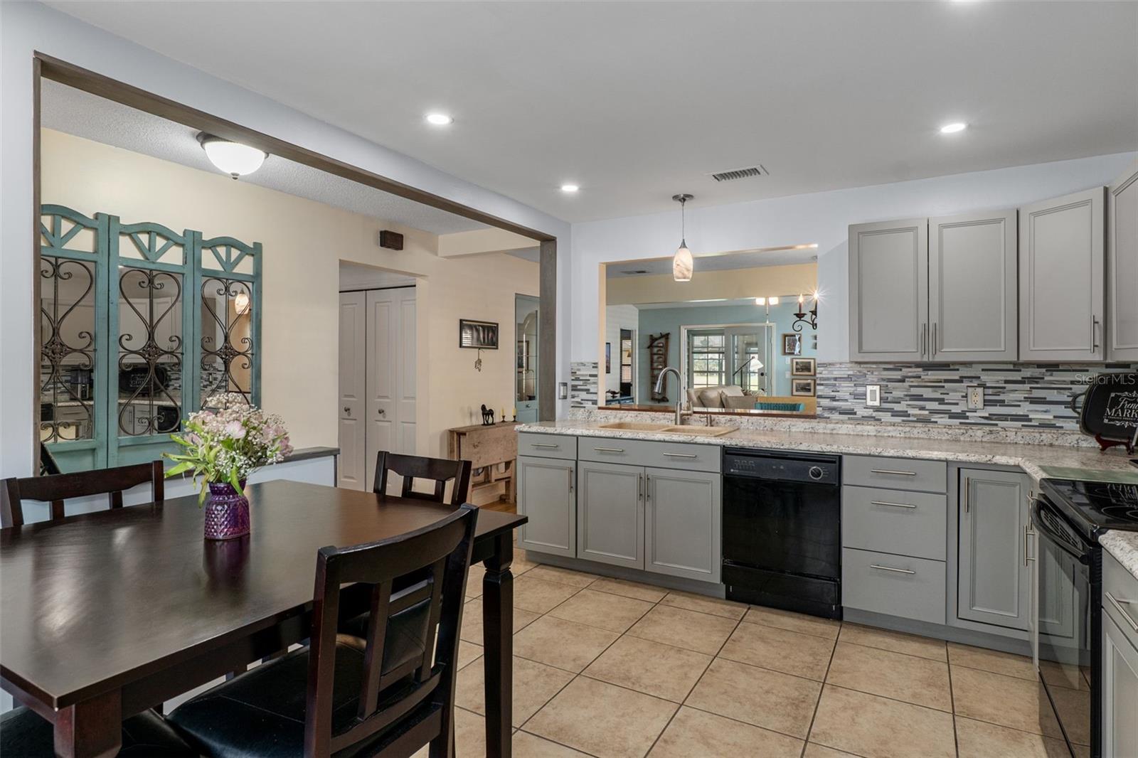 Image 11 of 38 For 35120 Whispering Oaks Boulevard