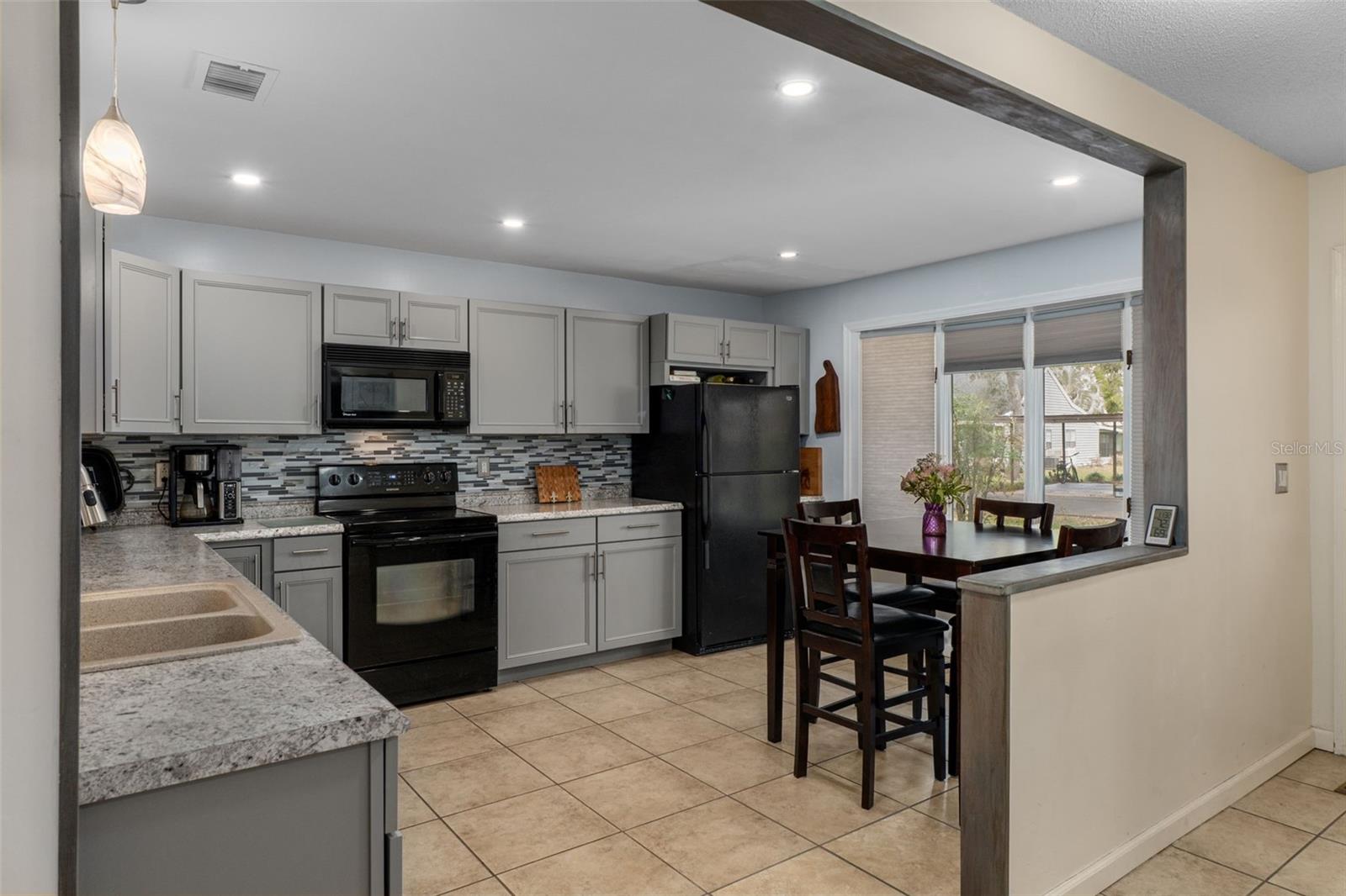 Image 12 of 38 For 35120 Whispering Oaks Boulevard