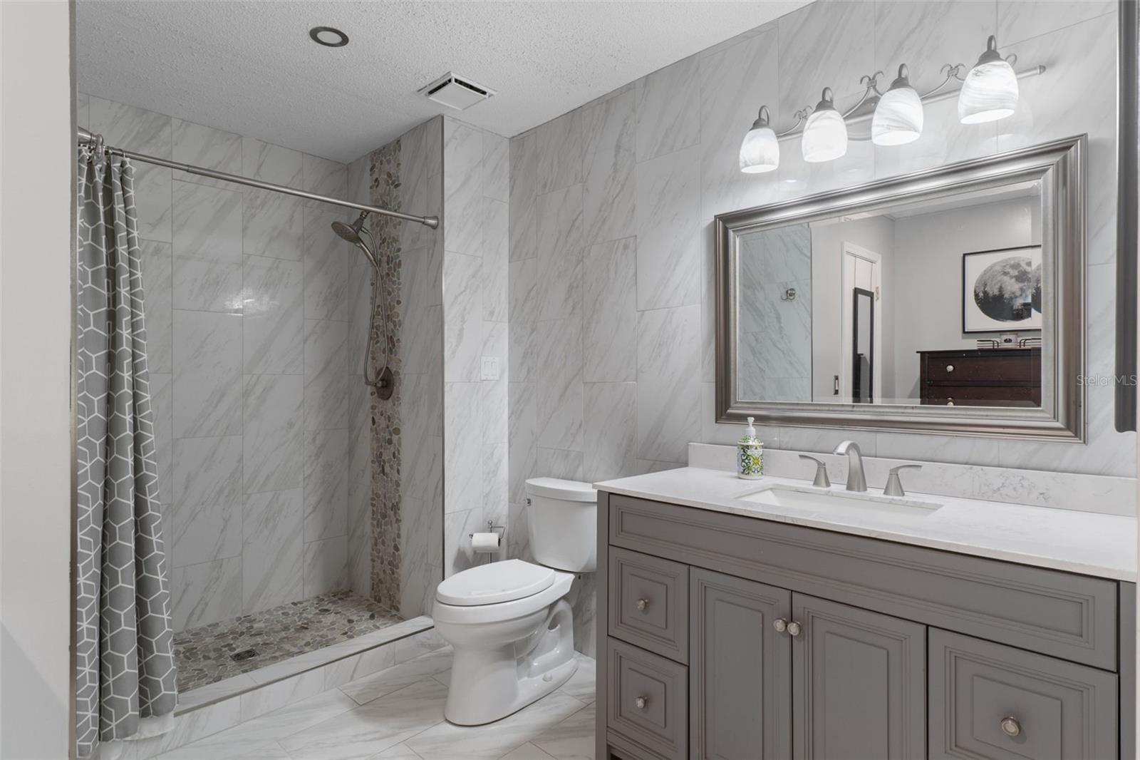 Image 18 of 38 For 35120 Whispering Oaks Boulevard