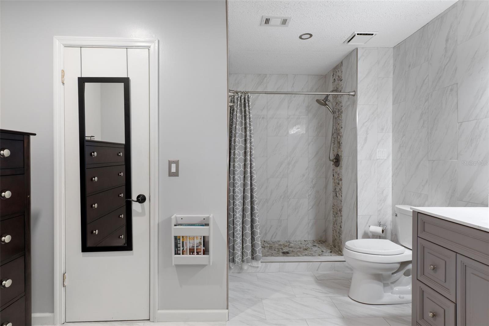 Image 19 of 38 For 35120 Whispering Oaks Boulevard