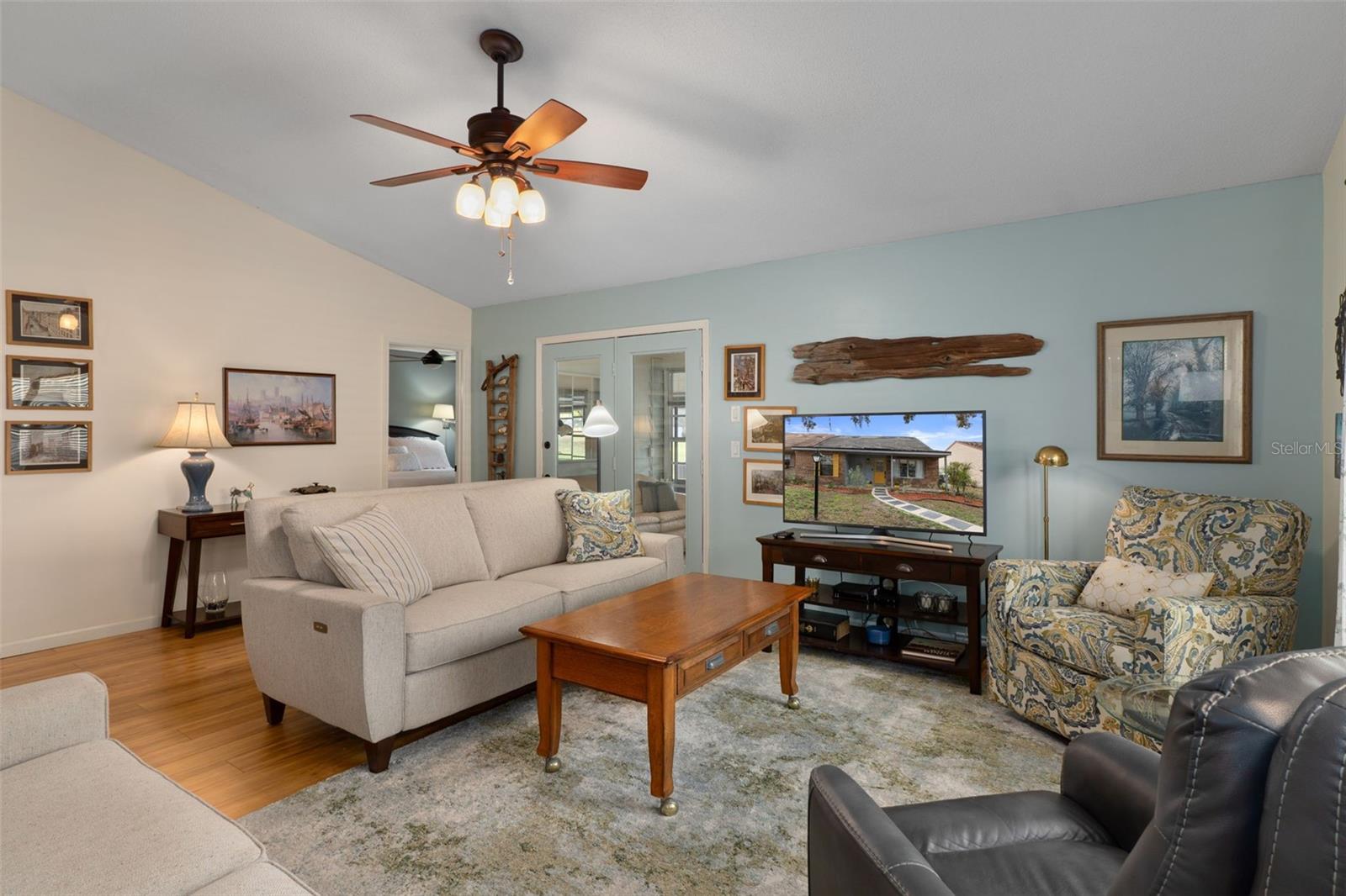 Image 5 of 38 For 35120 Whispering Oaks Boulevard