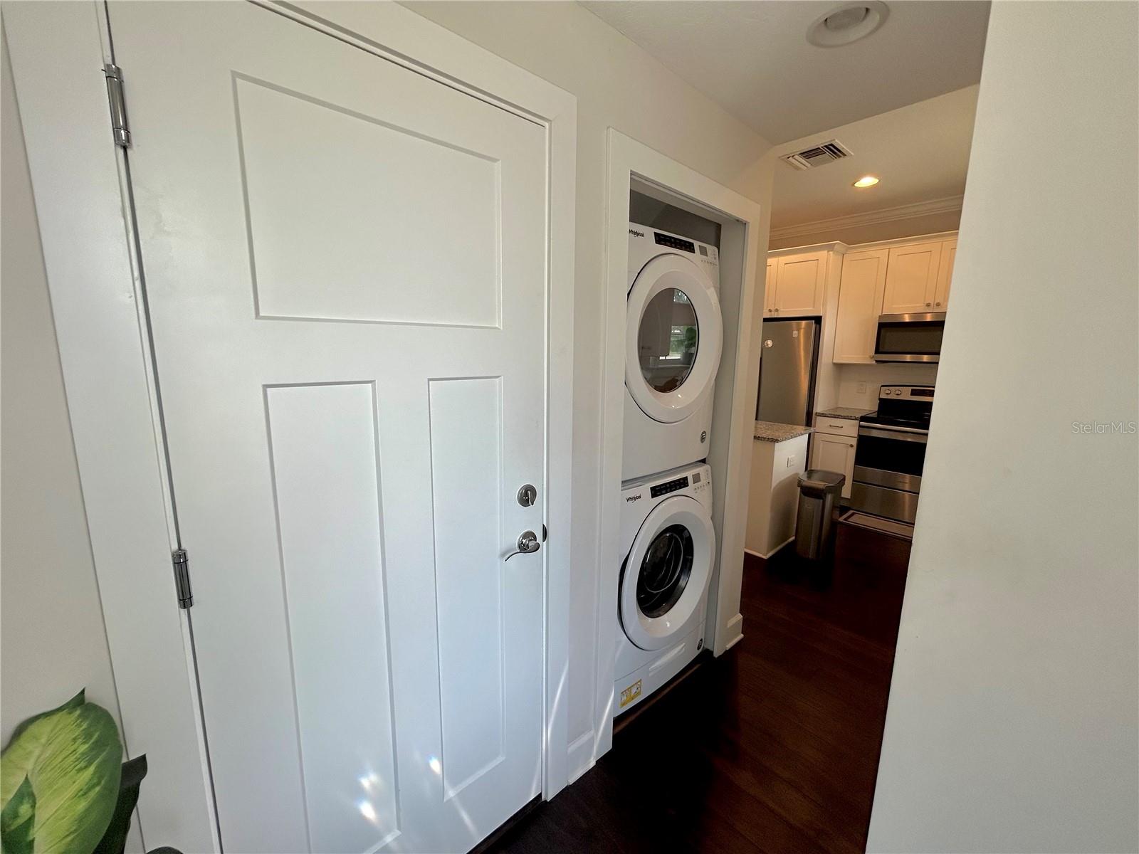 Image 14 of 35 For 532 Jetstar Lane