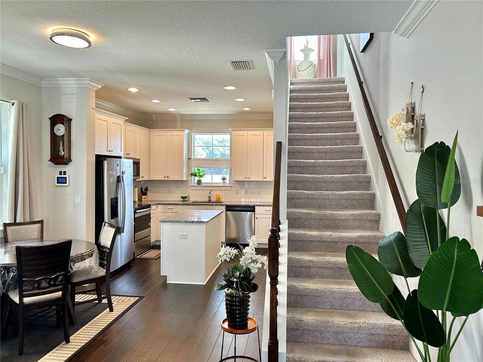 Image 4 of 35 For 532 Jetstar Lane