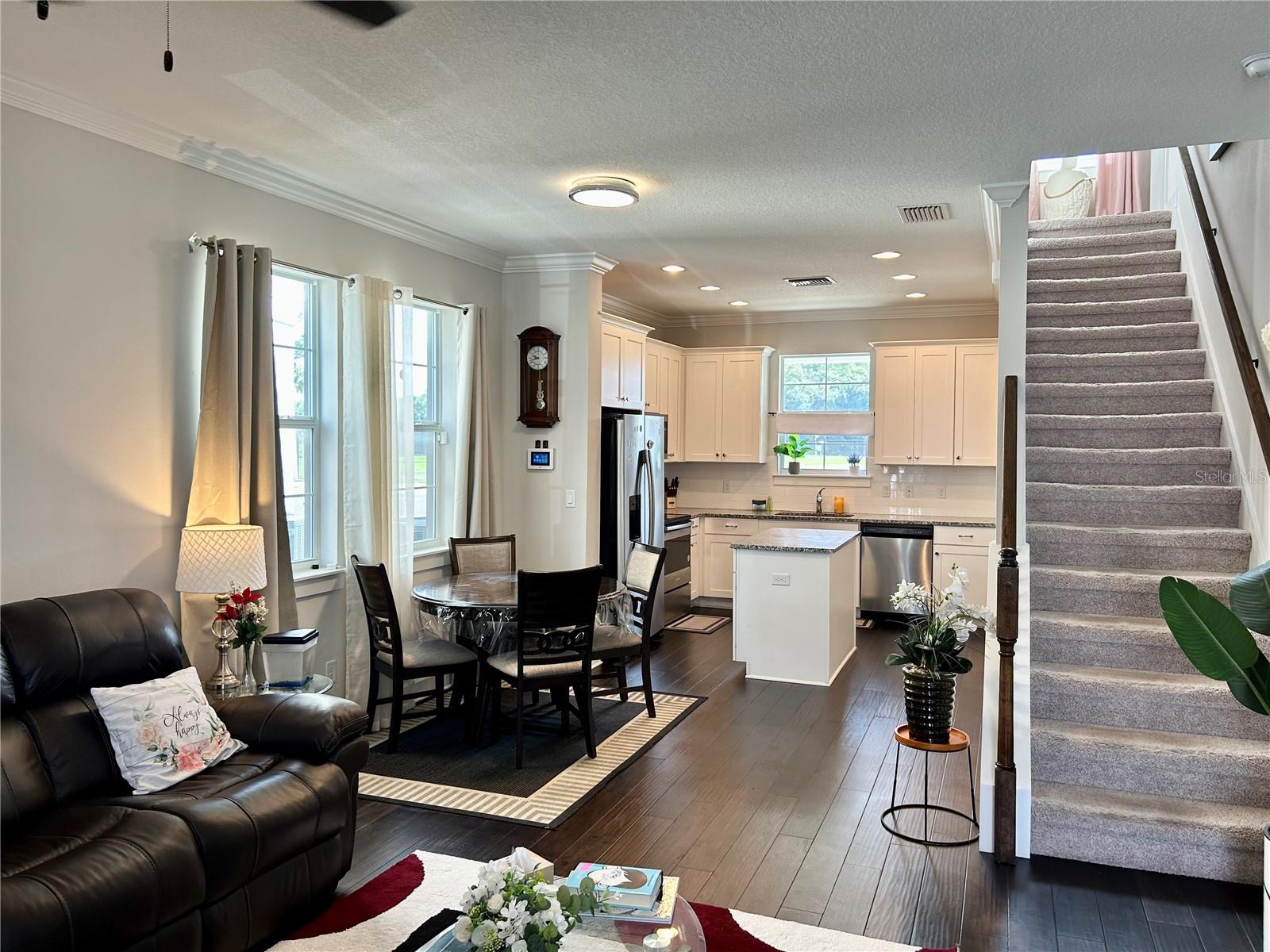 Image 5 of 35 For 532 Jetstar Lane