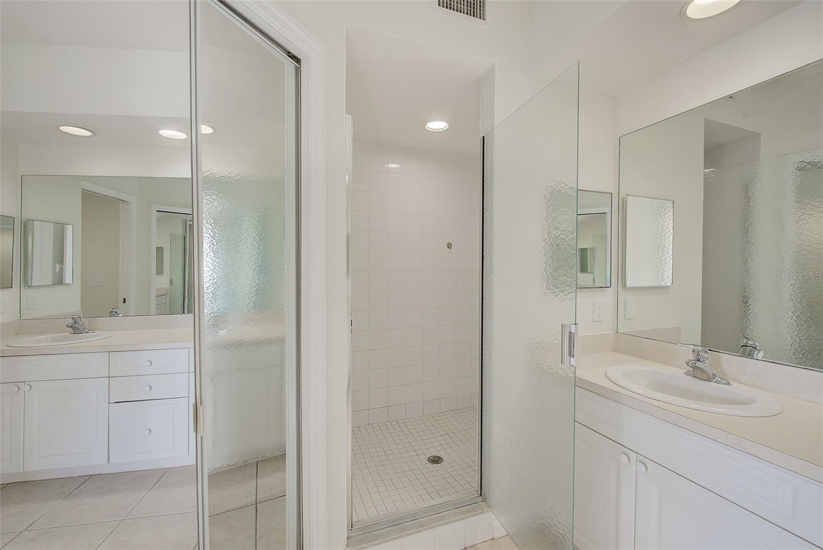 Image 18 of 43 For 960 Starkey Road 3302