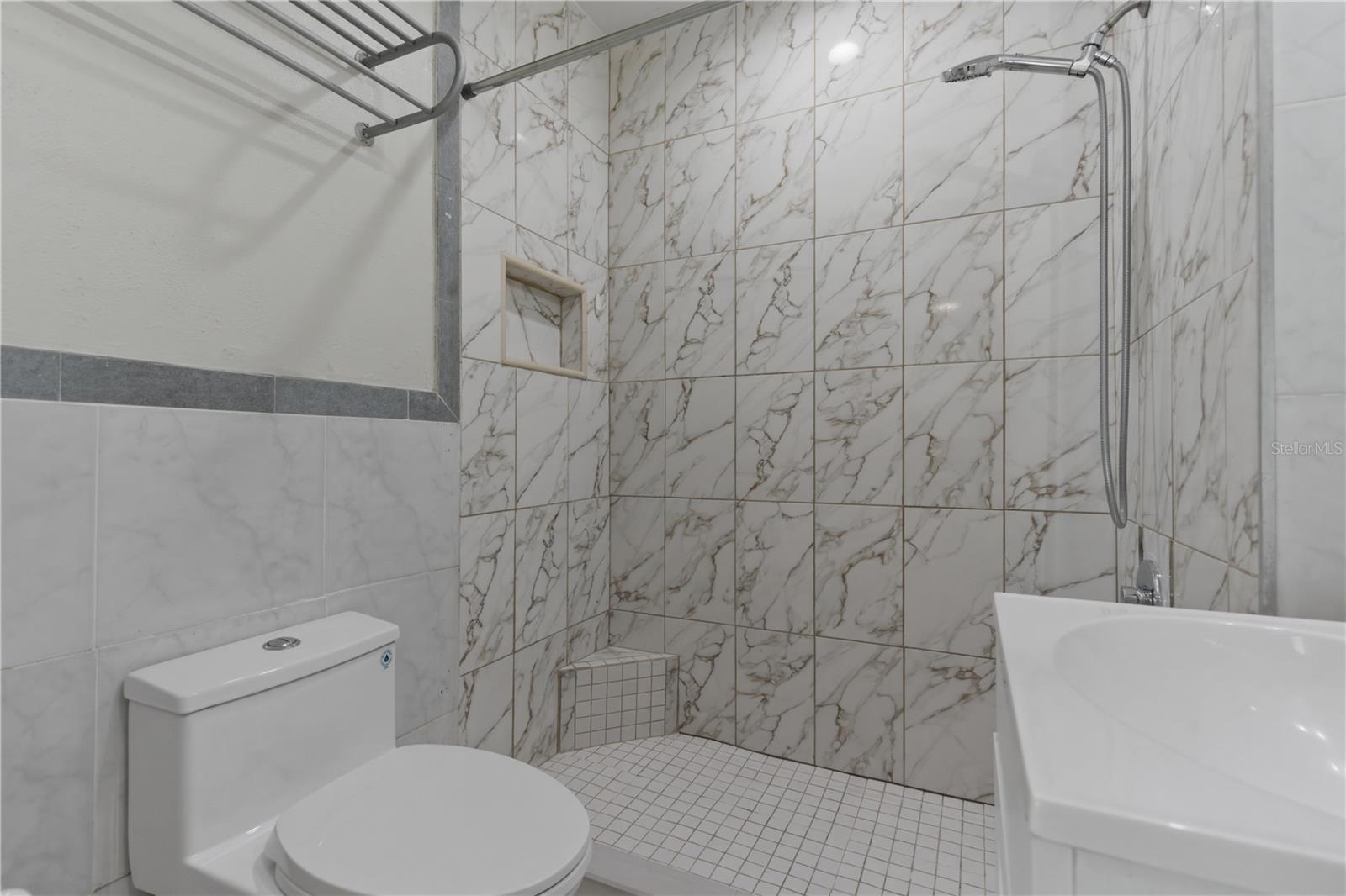 Image 13 of 42 For 11914 Sugar Tree Drive