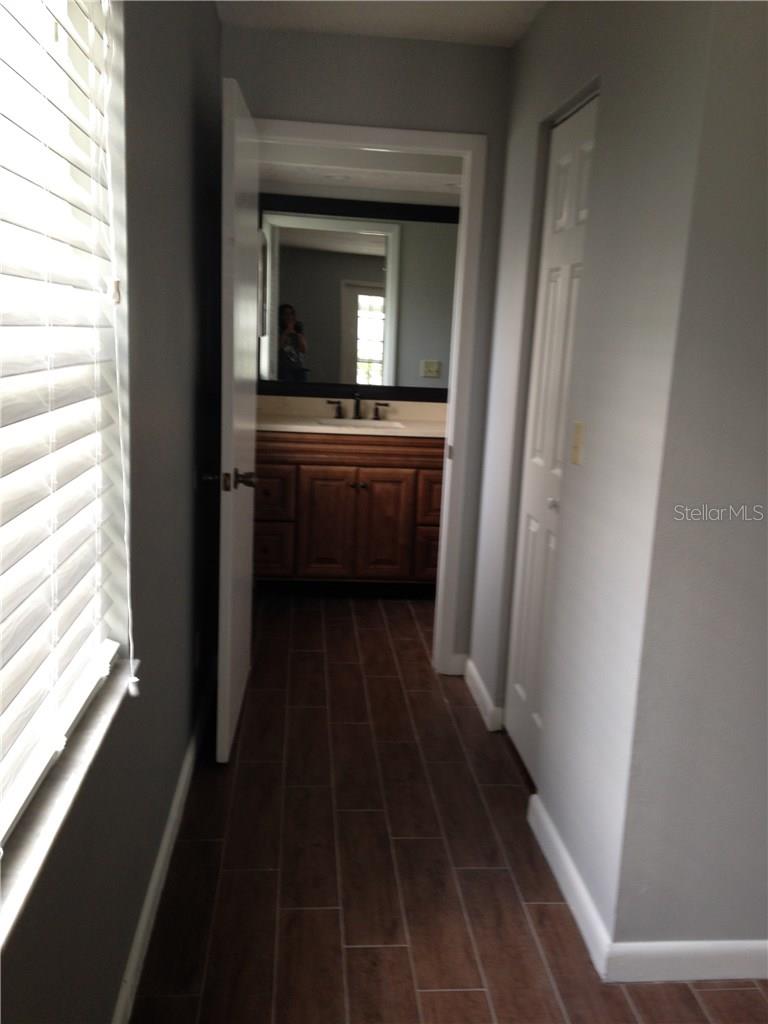 Image 11 of 20 For 1927 Cheney Court