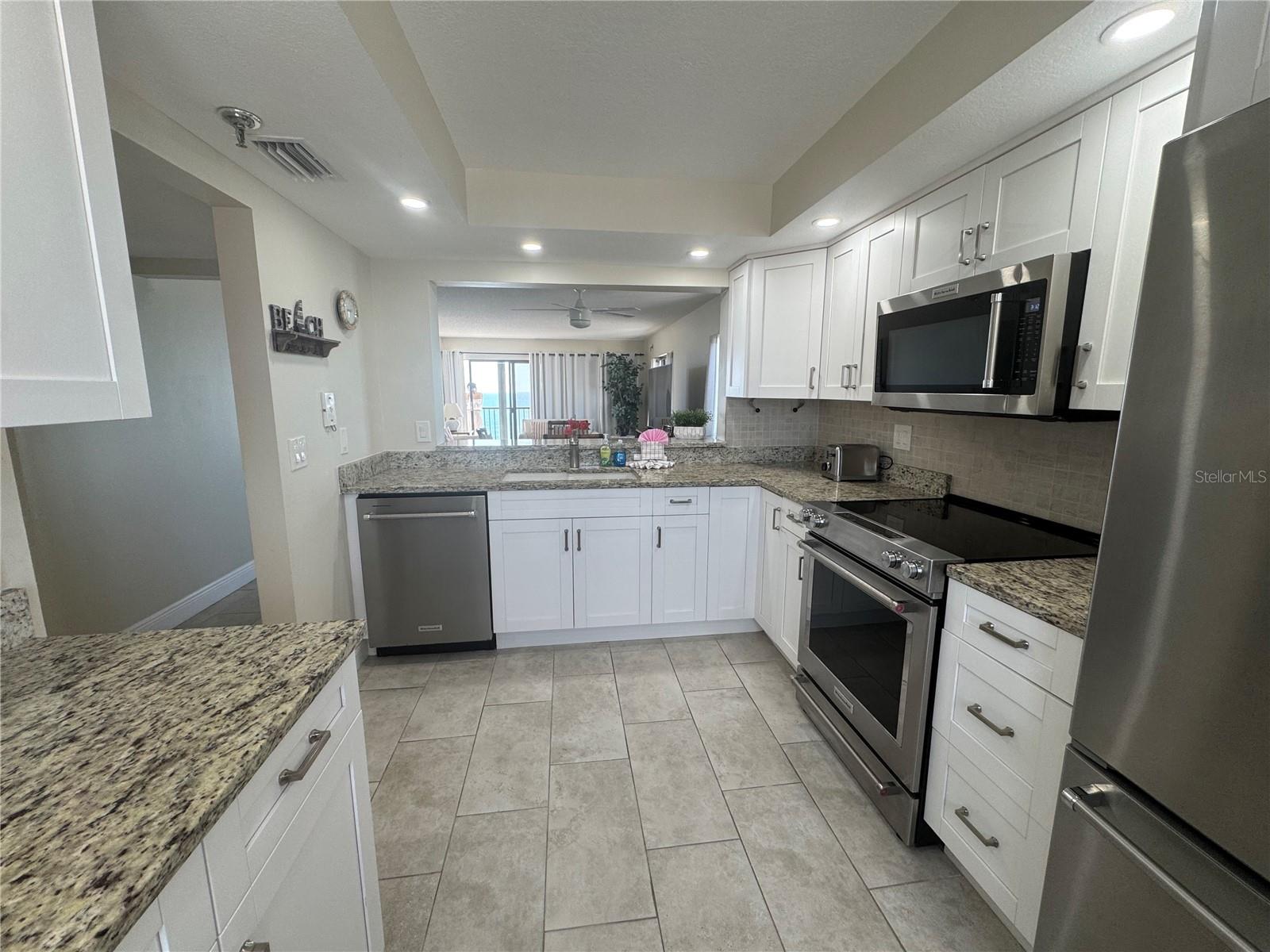 Image 12 of 22 For 15000 Gulf Boulevard 1108