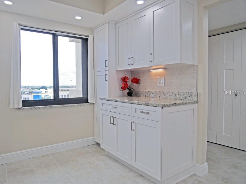 Image 6 of 22 For 15000 Gulf Boulevard 1108