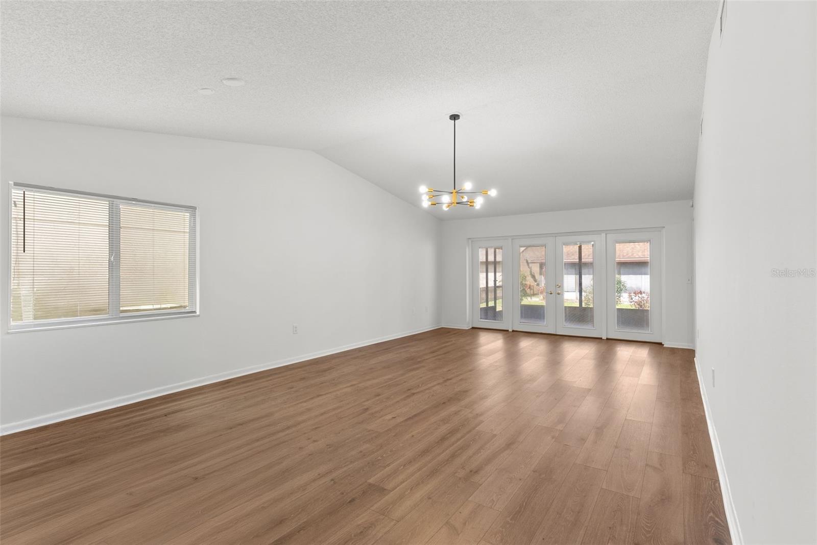 Image 12 of 43 For 4009 Cypress Landing S