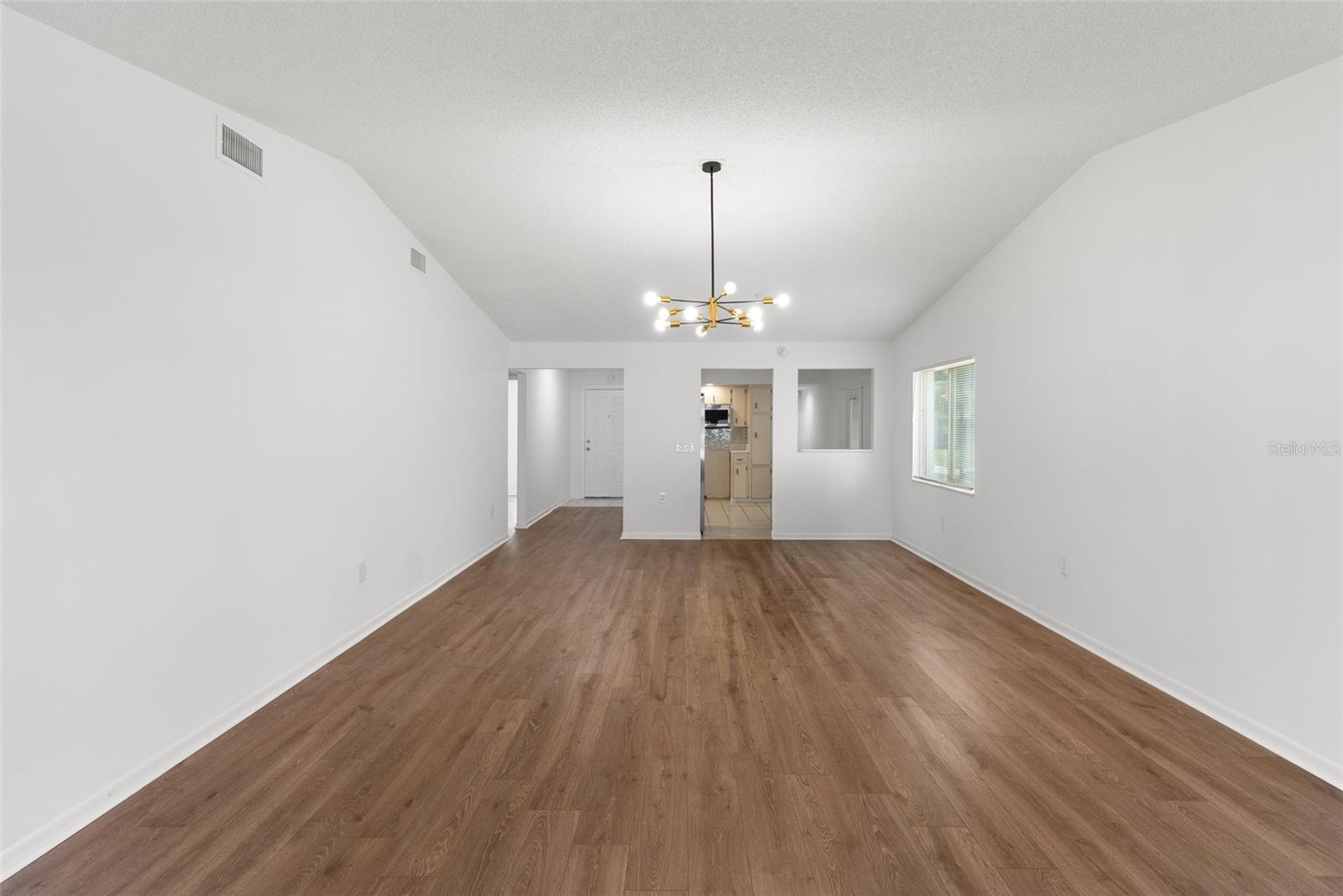 Image 13 of 43 For 4009 Cypress Landing S