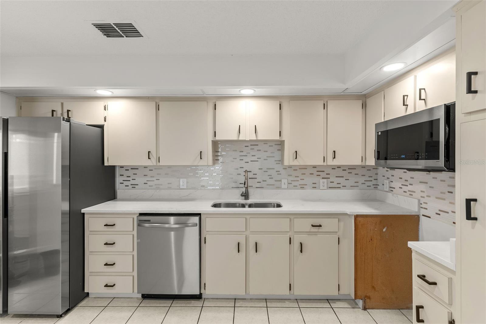 Image 16 of 43 For 4009 Cypress Landing S