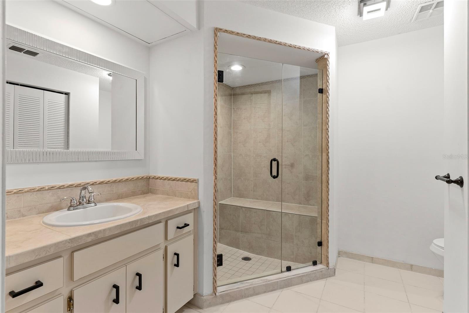 Image 21 of 43 For 4009 Cypress Landing S