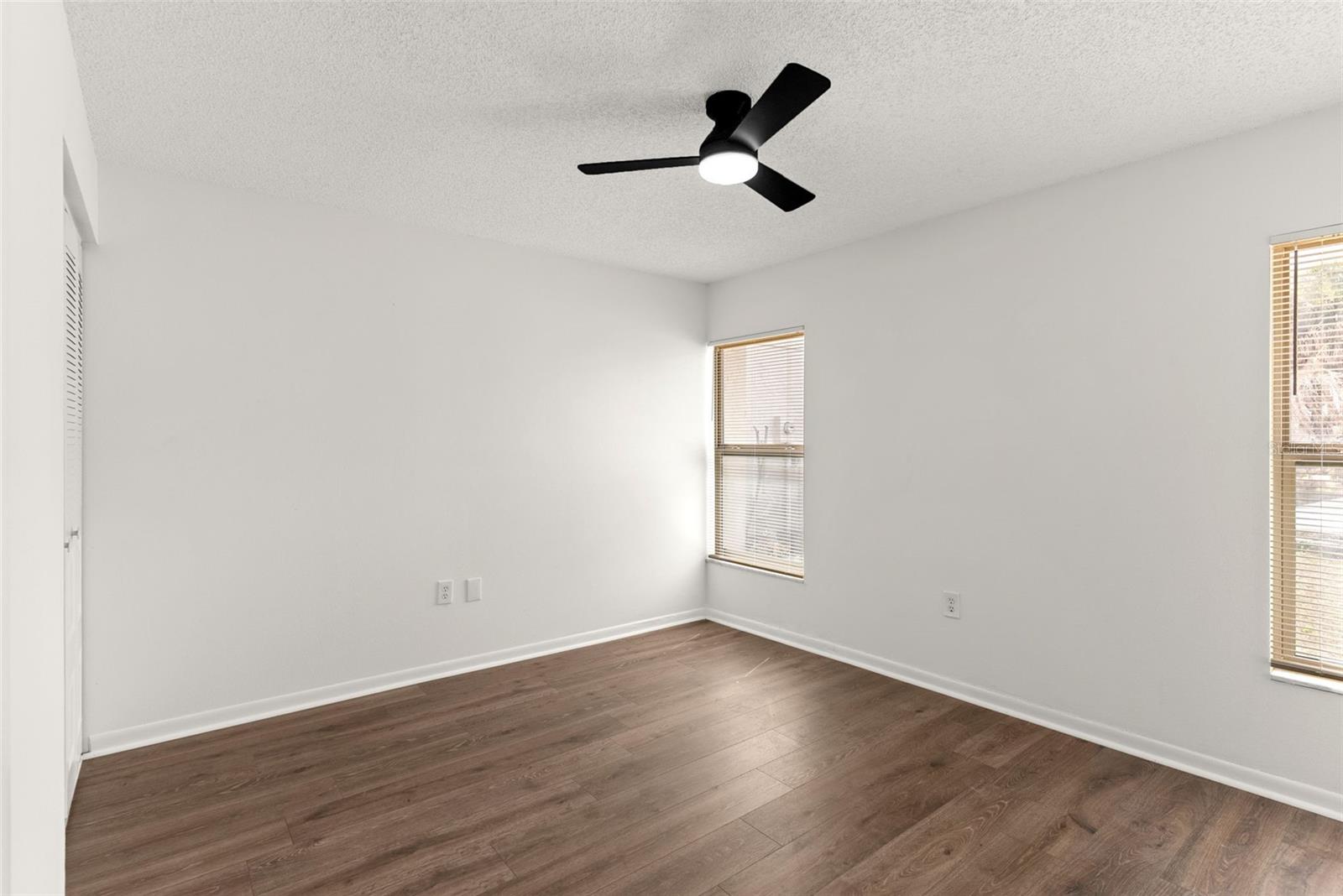 Image 24 of 43 For 4009 Cypress Landing S