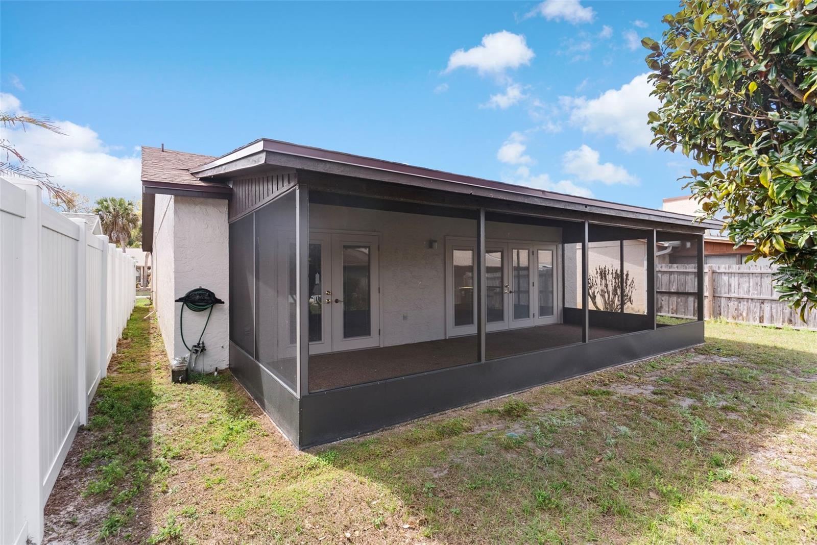 Image 31 of 43 For 4009 Cypress Landing S