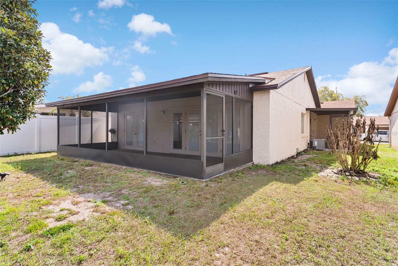 Image 32 of 43 For 4009 Cypress Landing S