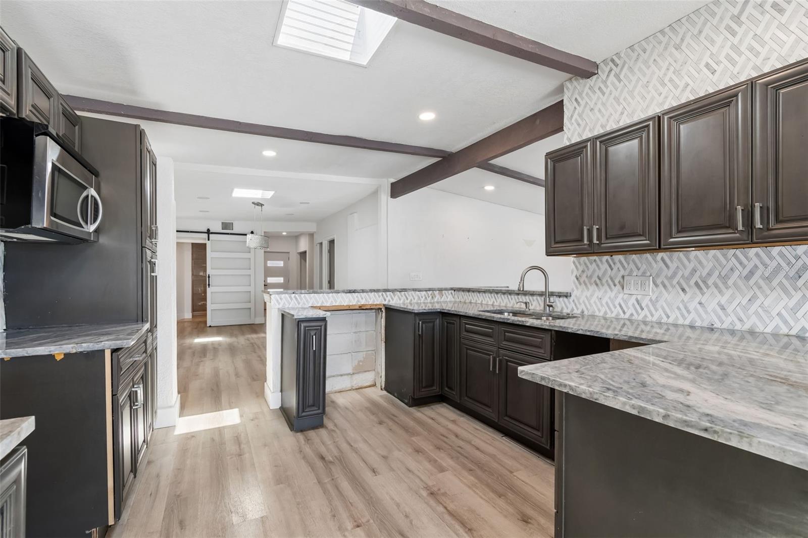 Listing photo id 12 for 16108 5th Street E