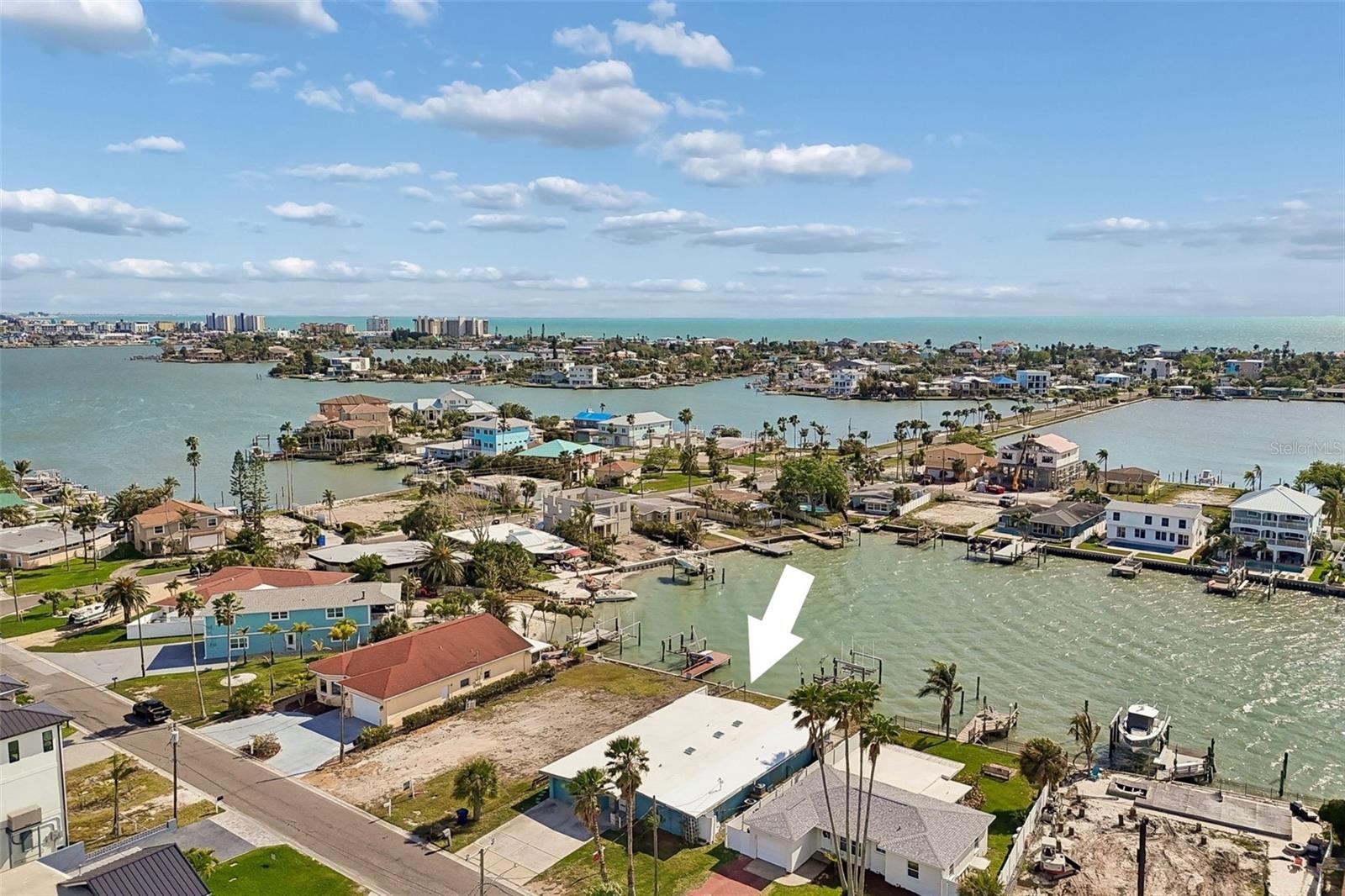 Listing photo id 39 for 16108 5th Street E