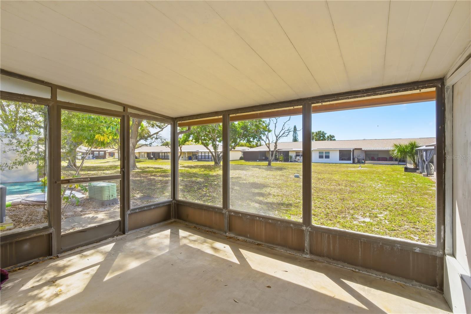 Image 15 of 24 For 24862 Us Highway 19 N 204