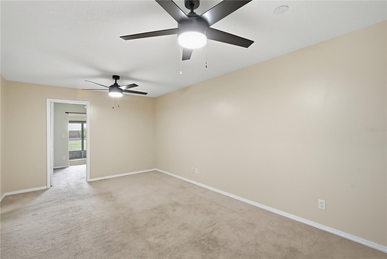 Image 4 of 24 For 24862 Us Highway 19 N 204