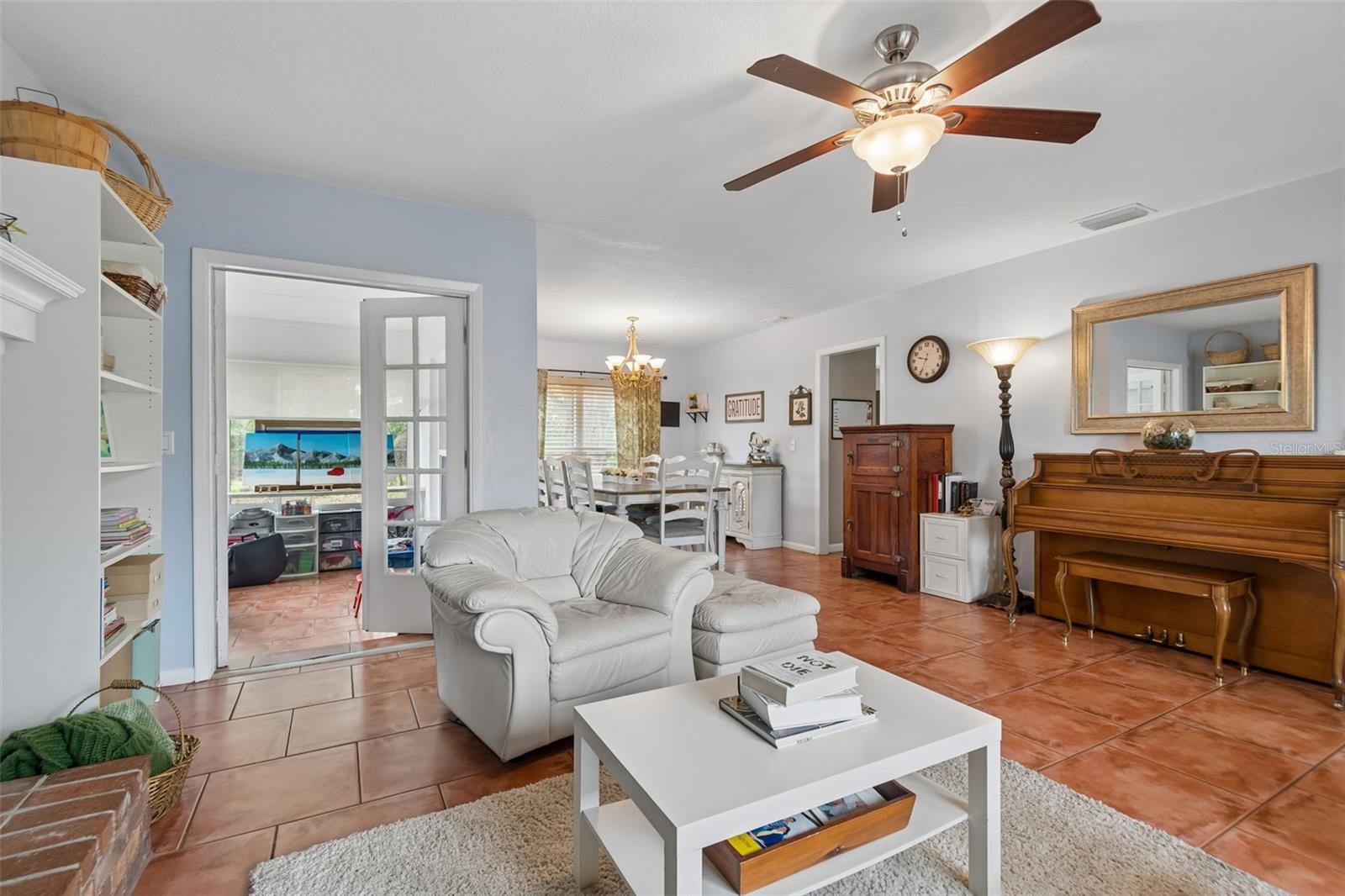 Image 11 of 65 For 6815 Mitchell Circle