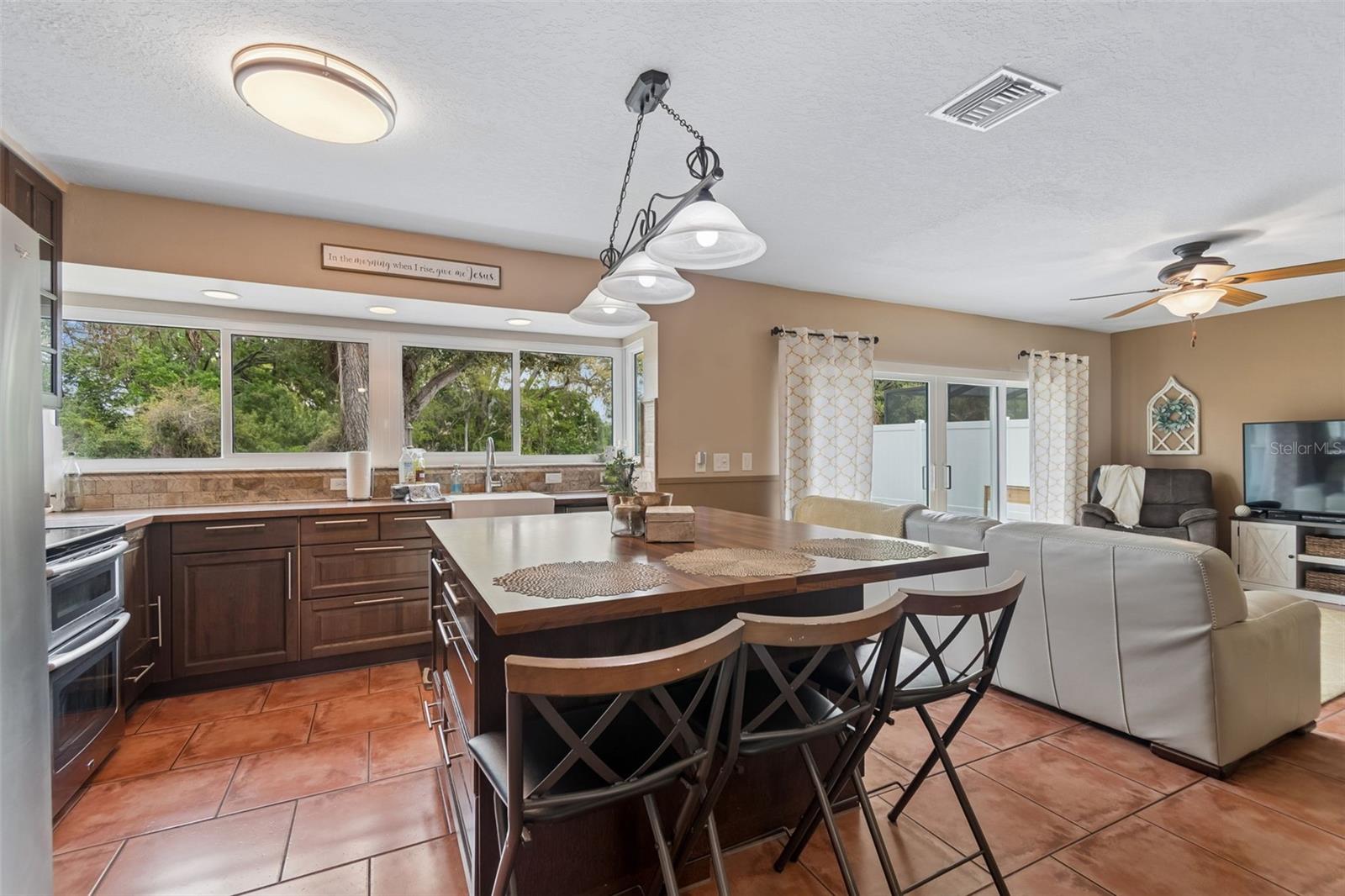 Image 18 of 65 For 6815 Mitchell Circle