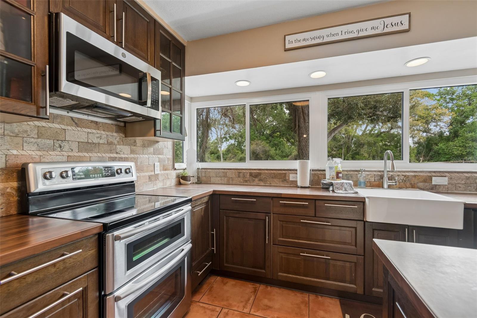 Image 20 of 65 For 6815 Mitchell Circle