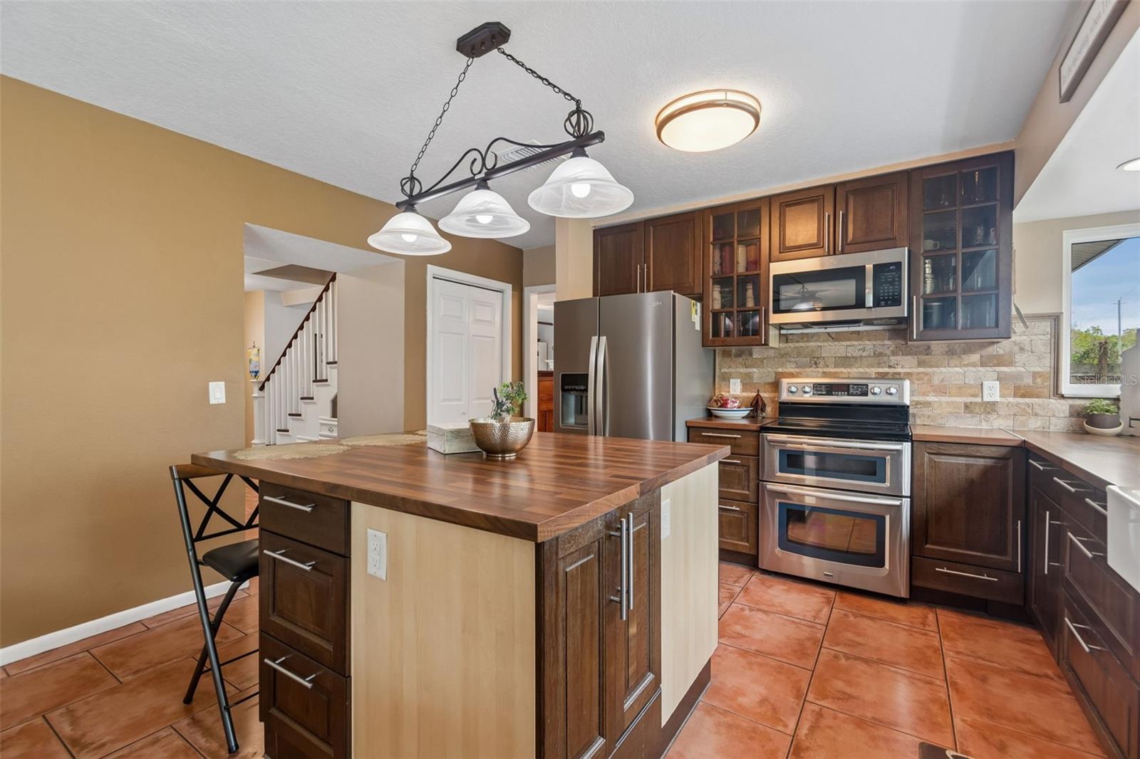 Image 23 of 65 For 6815 Mitchell Circle