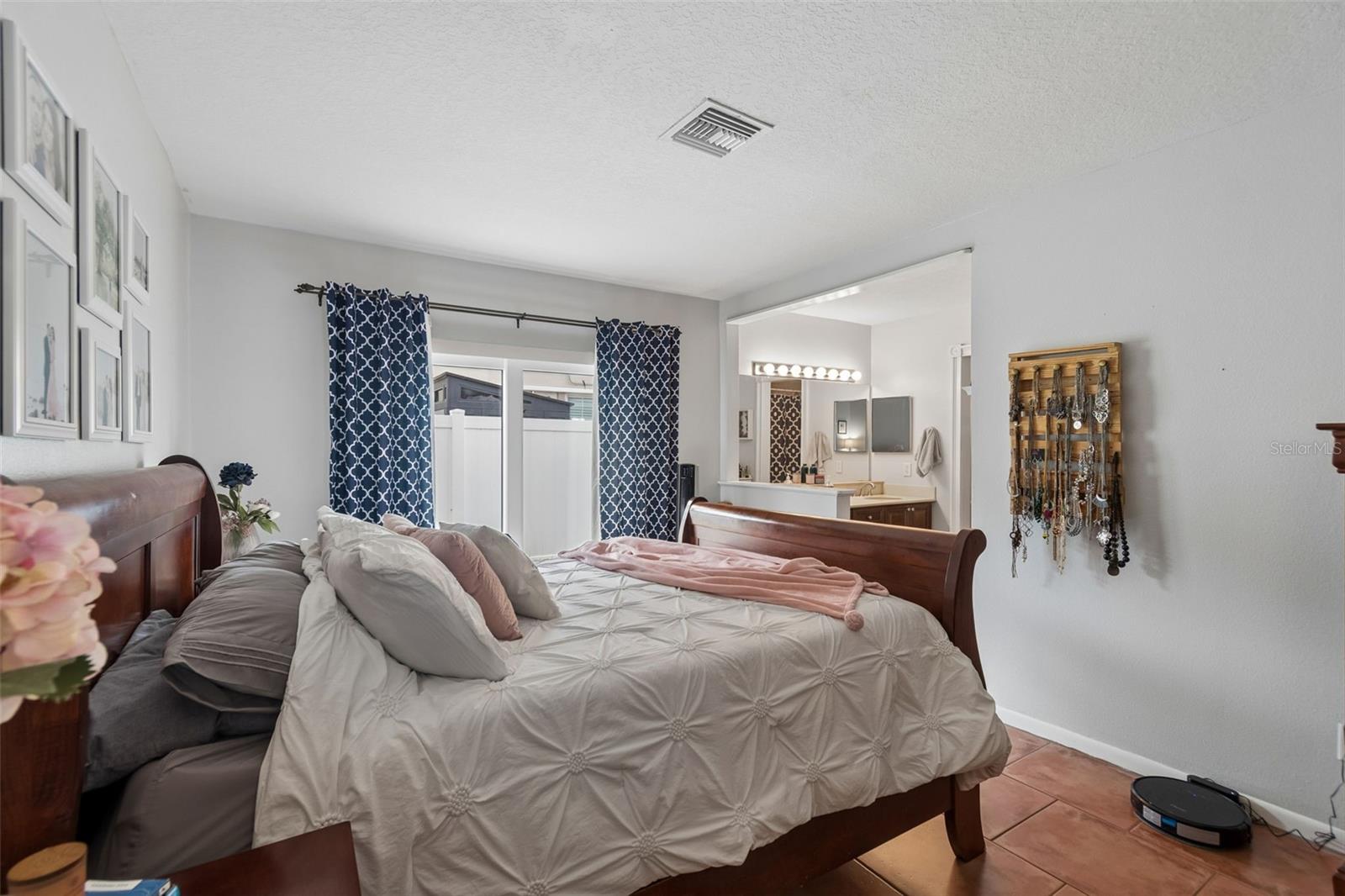 Image 33 of 65 For 6815 Mitchell Circle