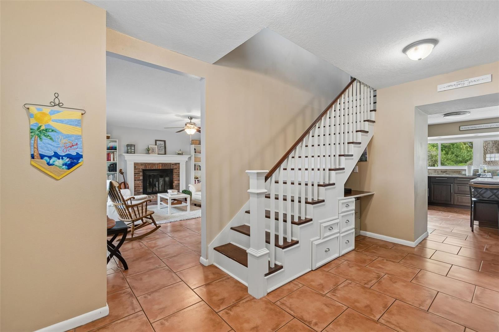 Image 6 of 65 For 6815 Mitchell Circle