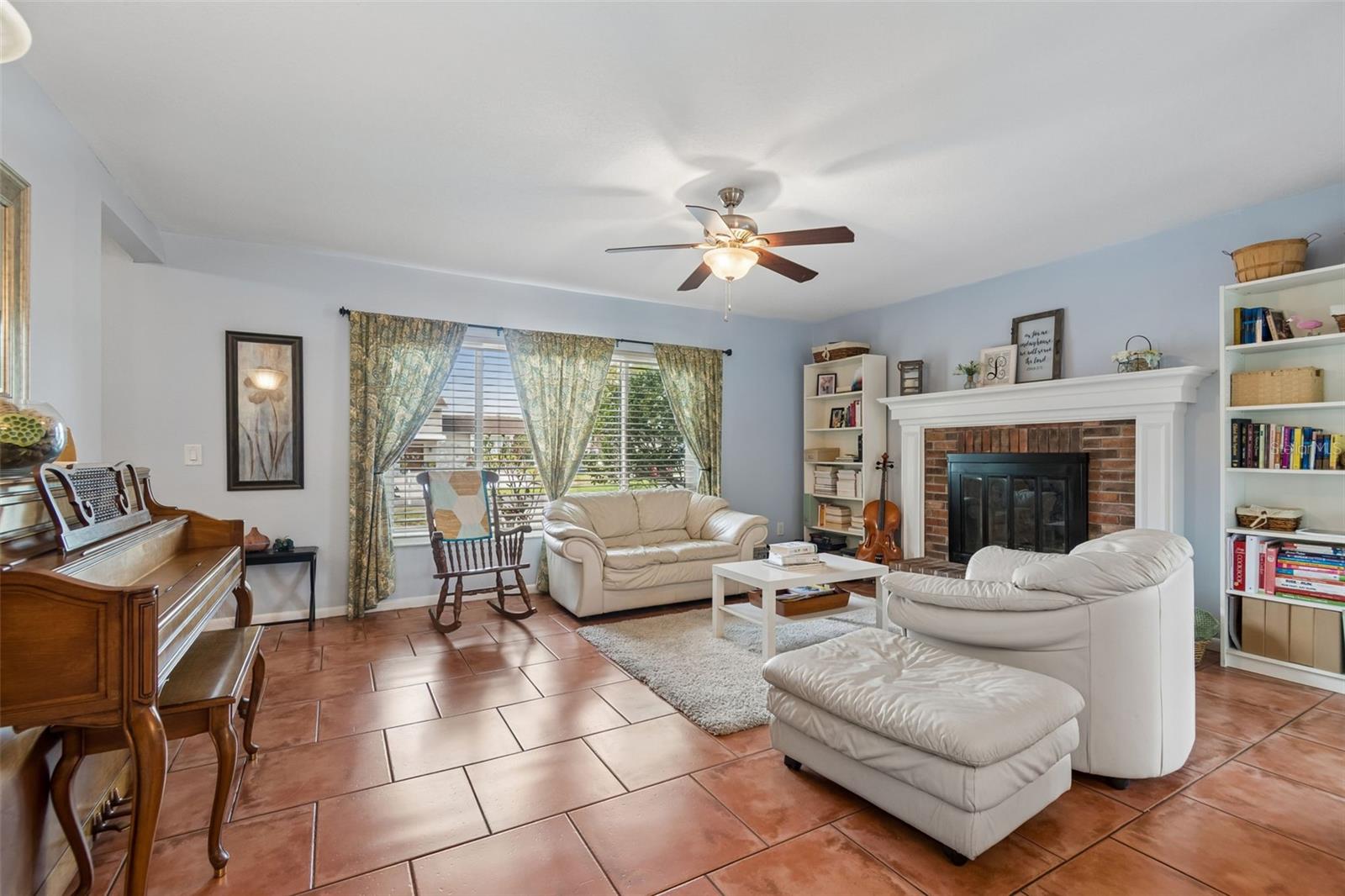 Image 9 of 65 For 6815 Mitchell Circle