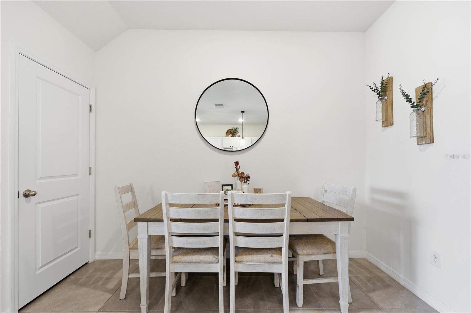 Image 10 of 56 For 32992 Major Oak Drive