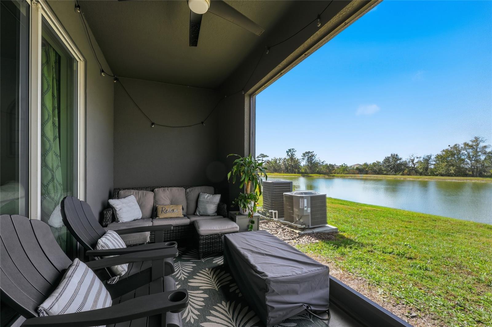 Image 30 of 56 For 32992 Major Oak Drive