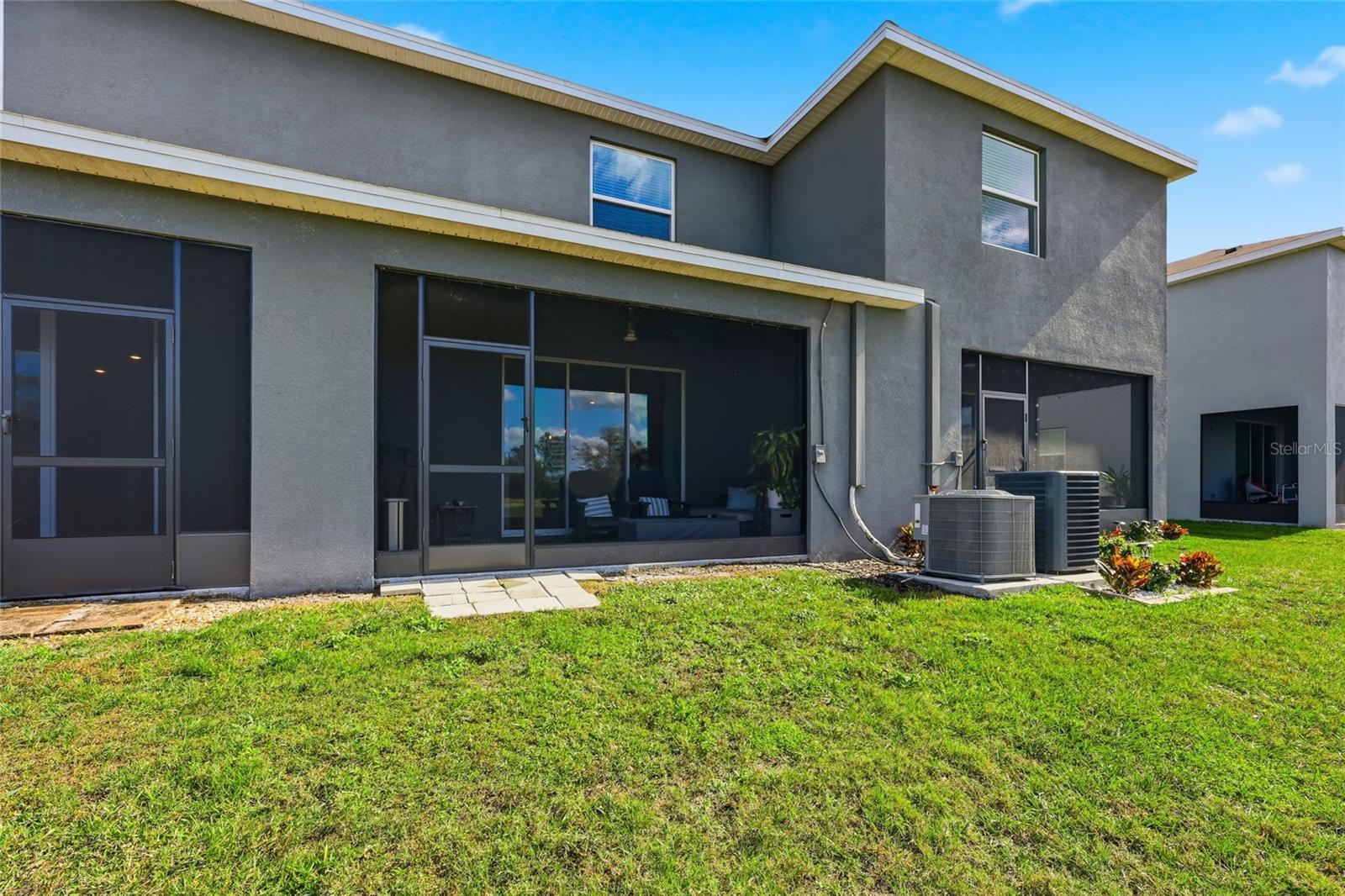 Image 31 of 56 For 32992 Major Oak Drive