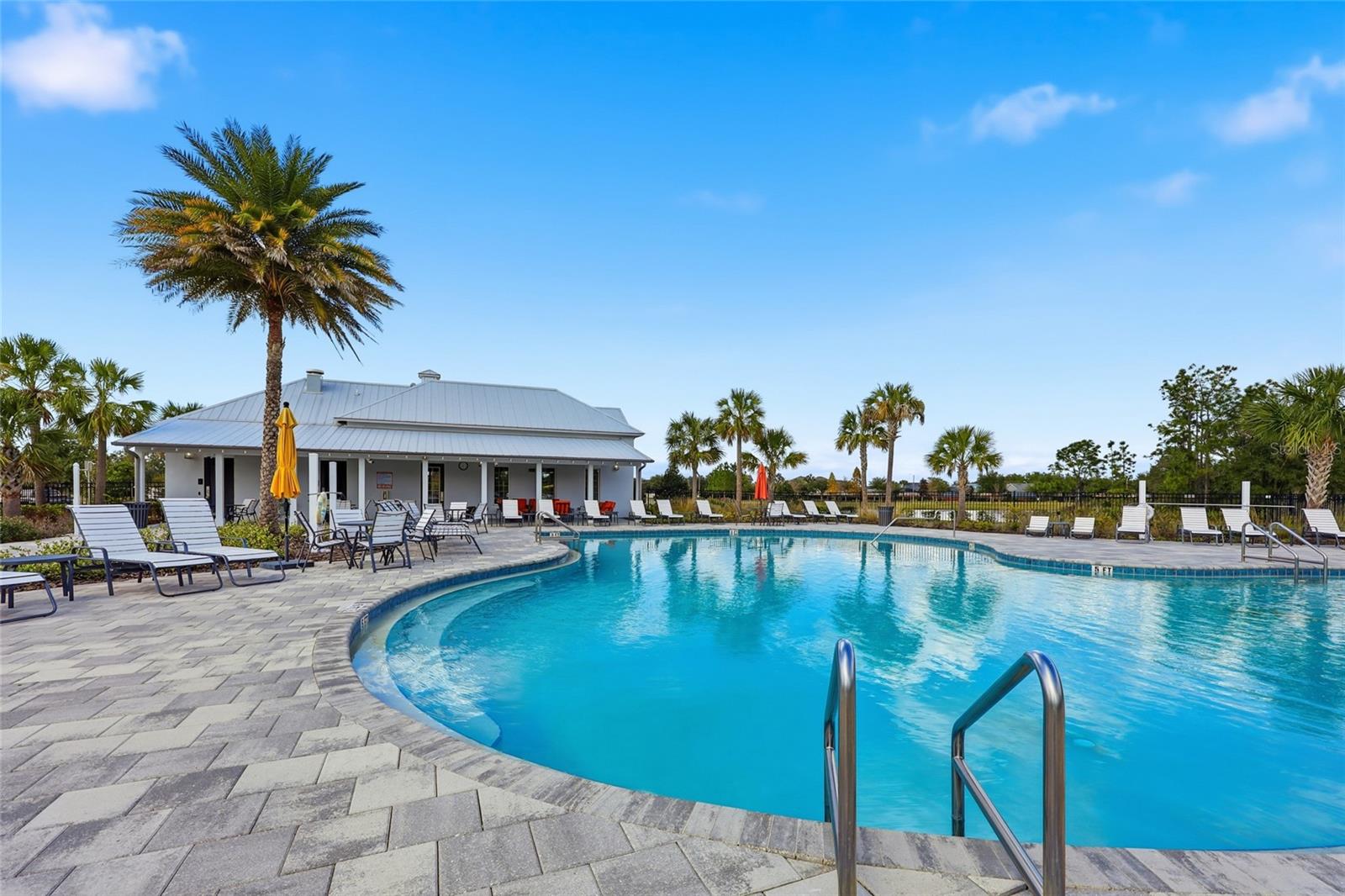 Image 39 of 56 For 32992 Major Oak Drive