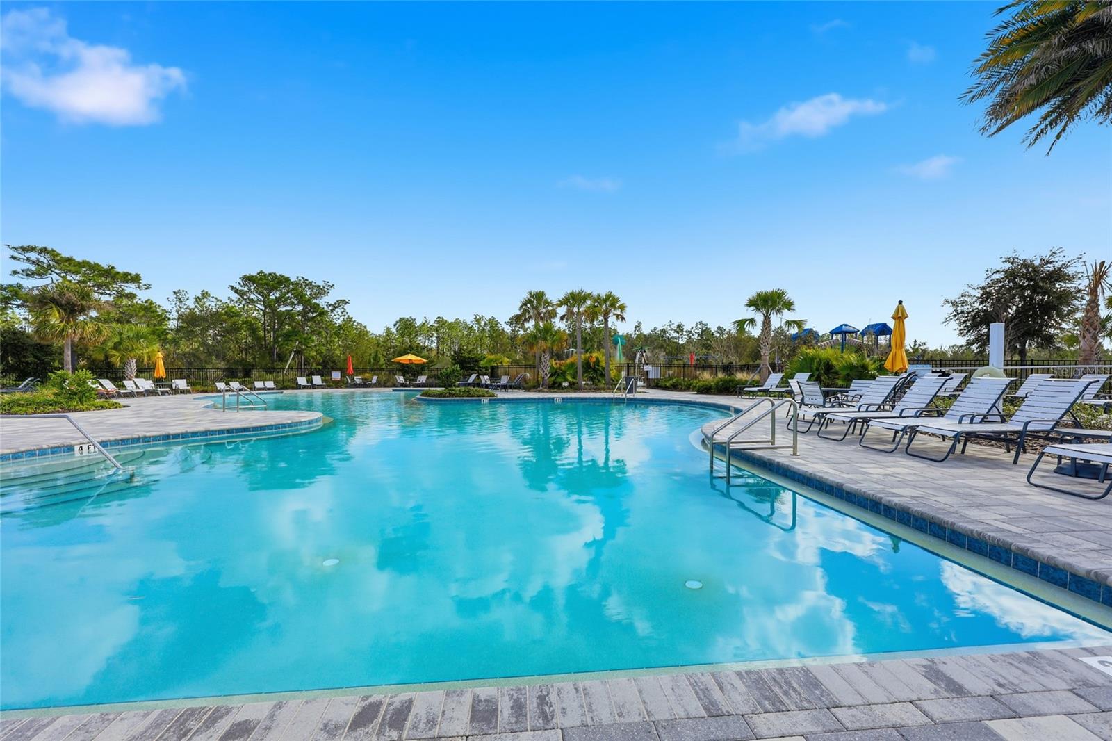 Image 41 of 56 For 32992 Major Oak Drive