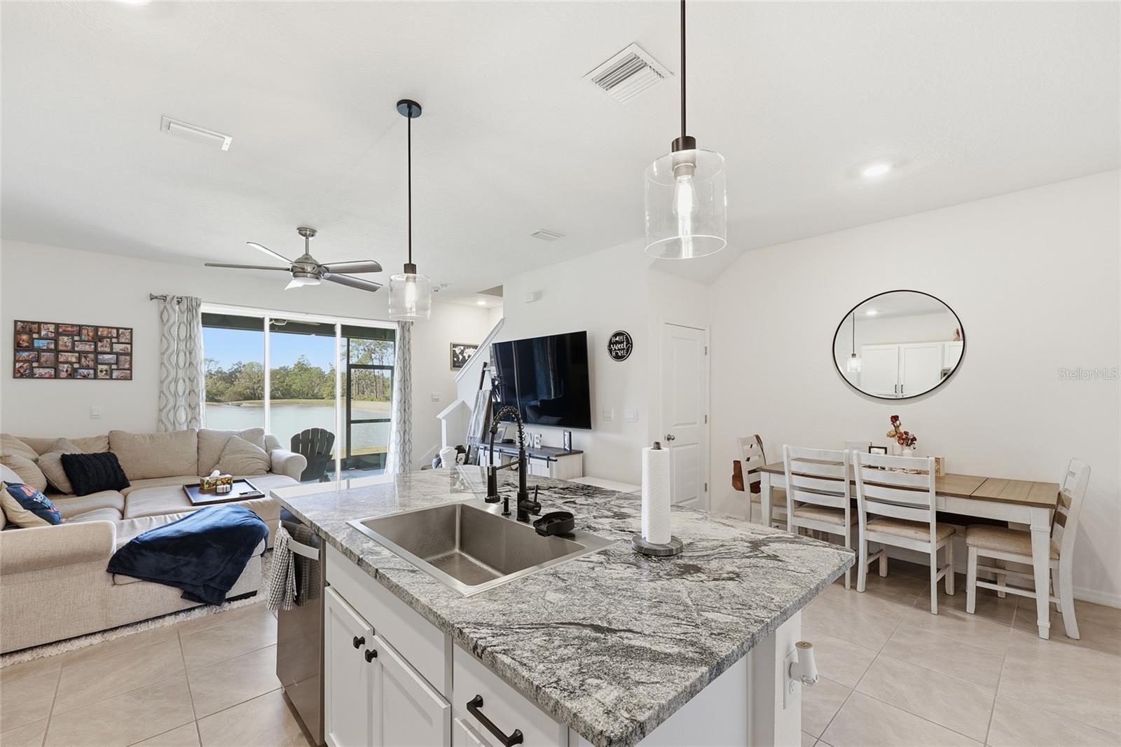 Image 9 of 56 For 32992 Major Oak Drive